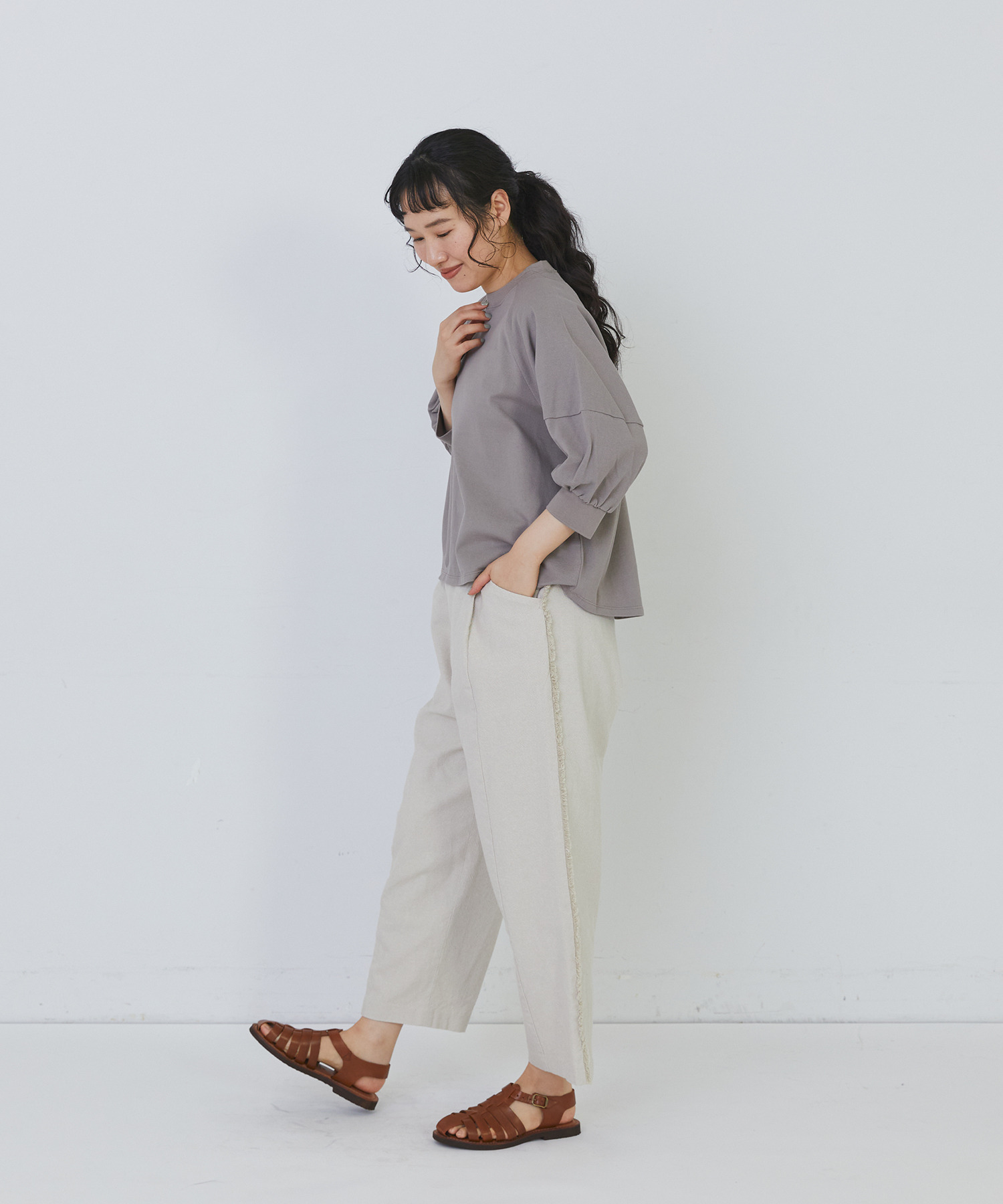 【congés payés】ボトルシルエットスリーブカットソーブラウス 詳細画像 チャコールグレー 16