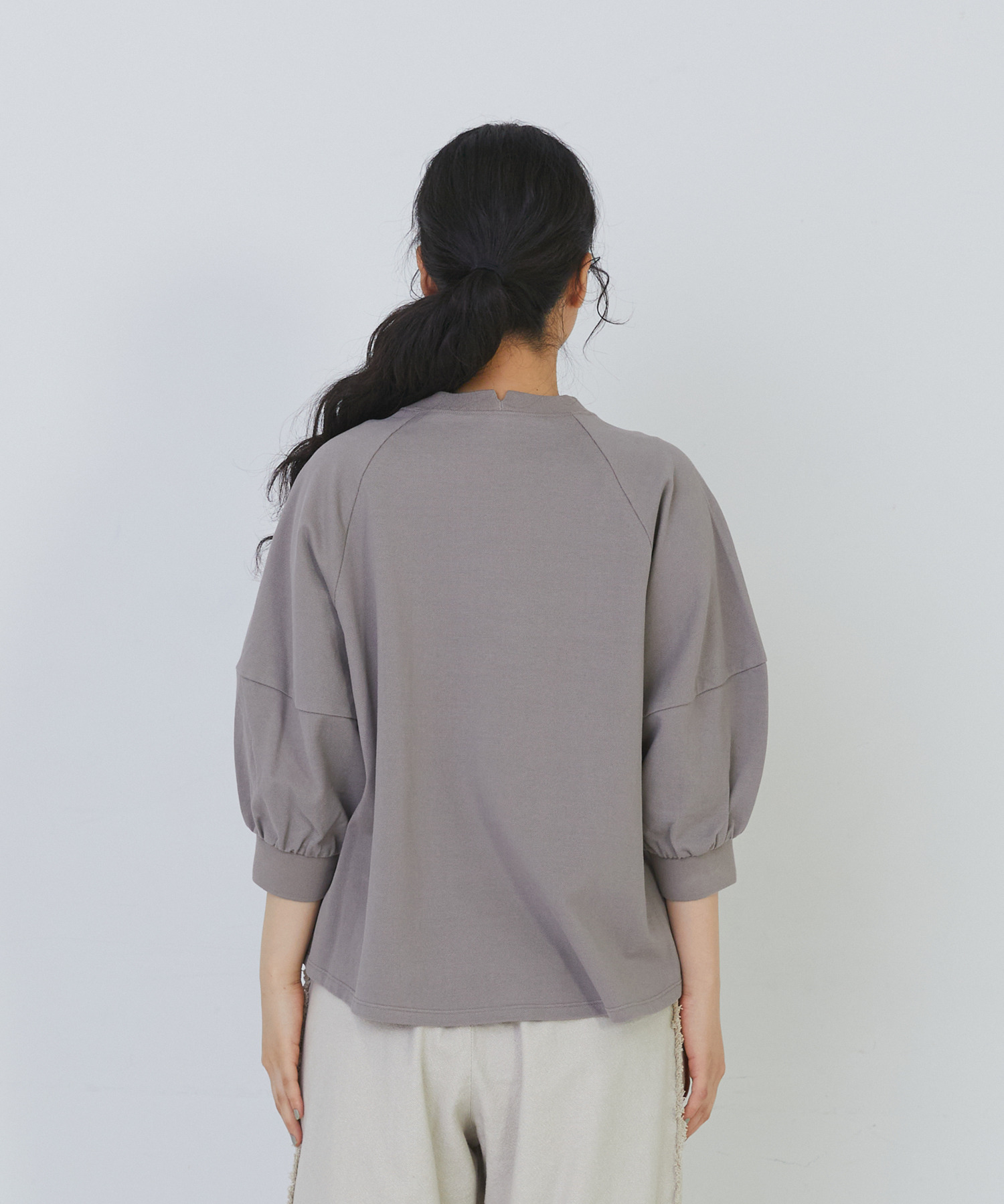 【congés payés】ボトルシルエットスリーブカットソーブラウス 詳細画像 チャコールグレー 21