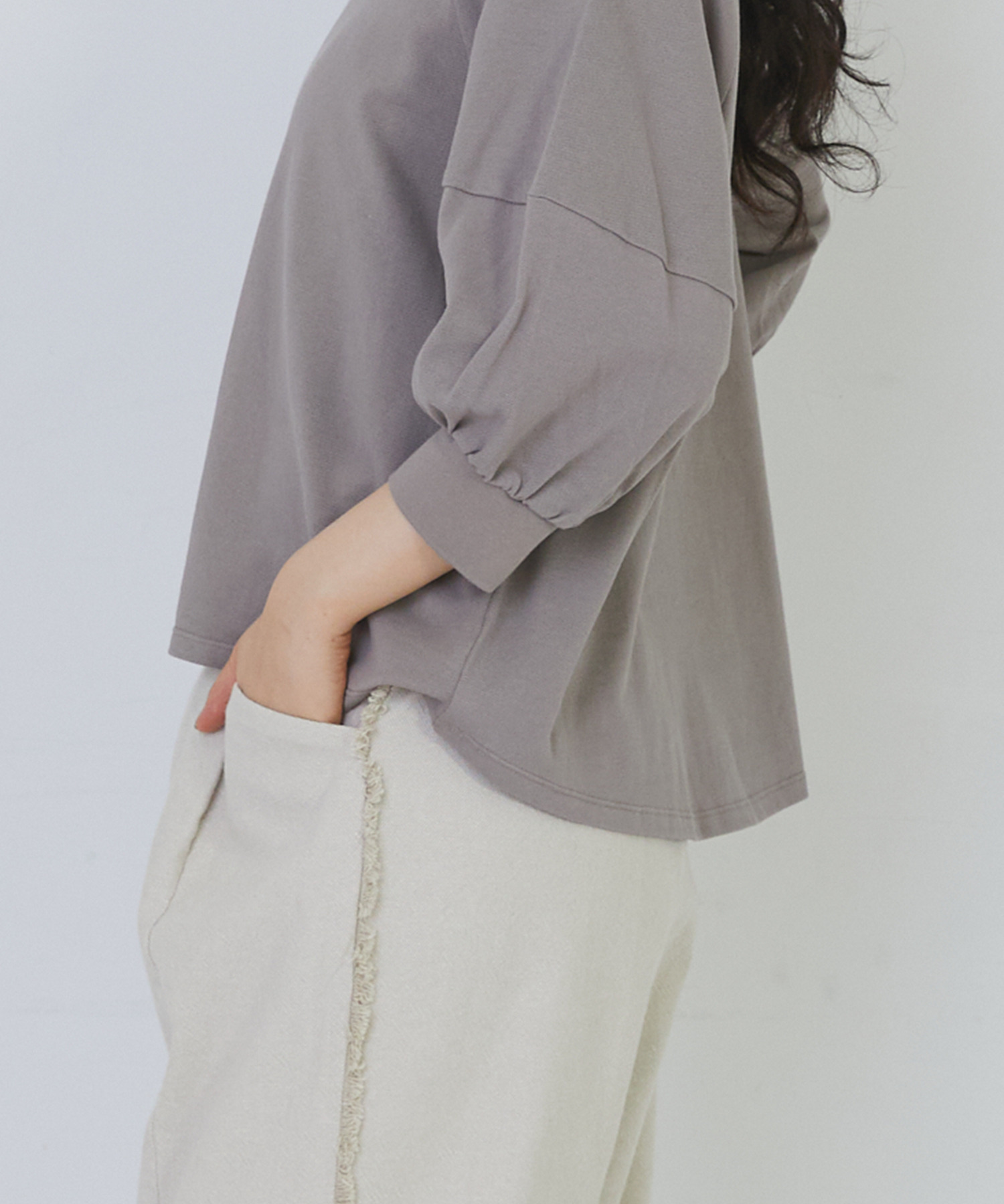 【congés payés】ボトルシルエットスリーブカットソーブラウス 詳細画像 チャコールグレー 24