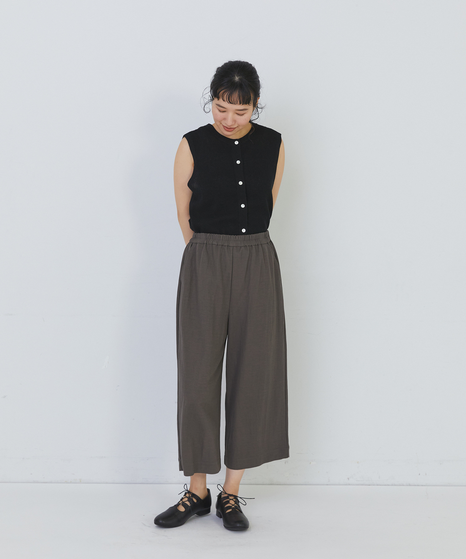 【congés payés】スムースリラックスパンツ 詳細画像 ブラック 1