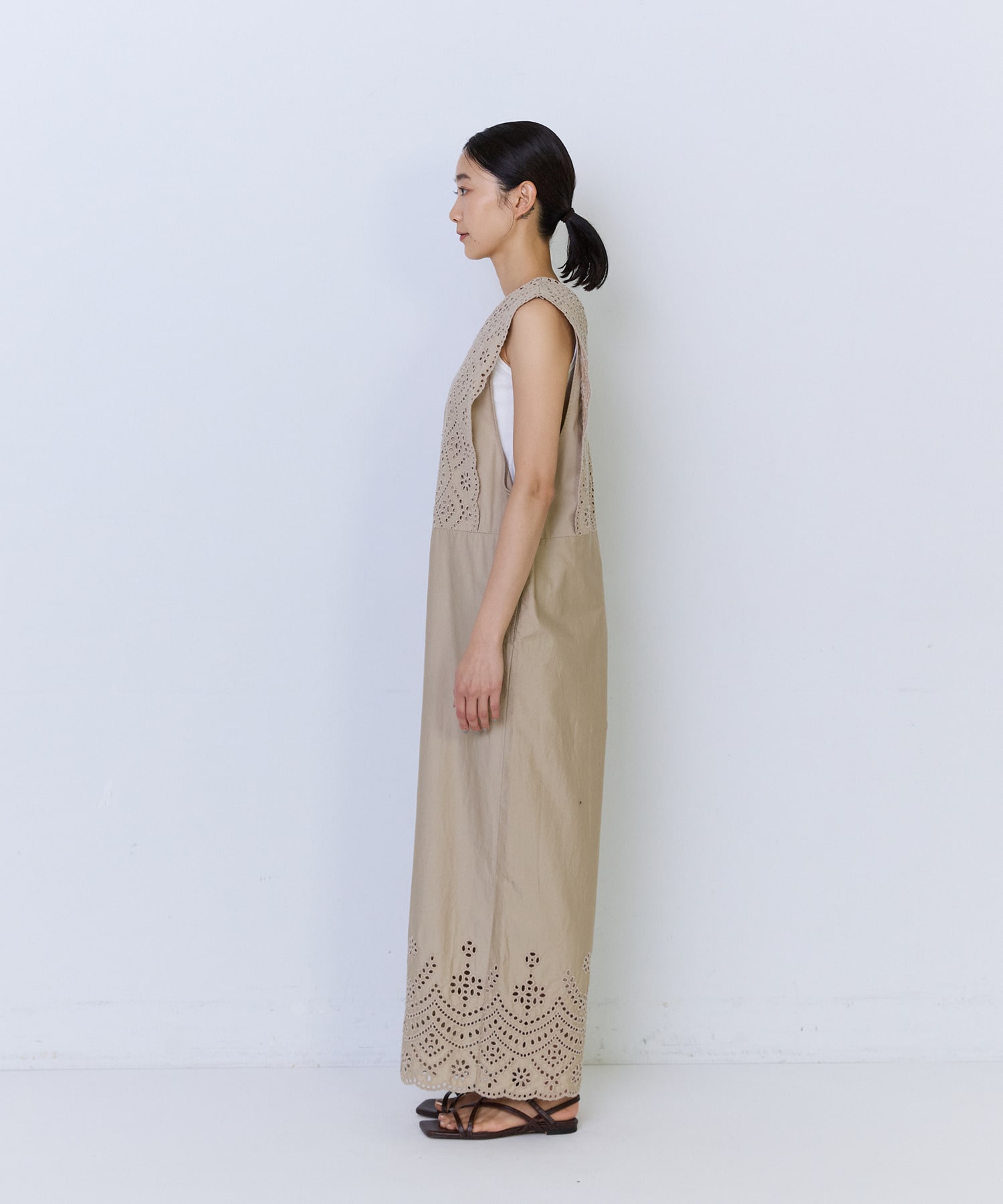 【ADIEU TRISTESSE】カットワーク刺繍サロペット 詳細画像 ブラック 5