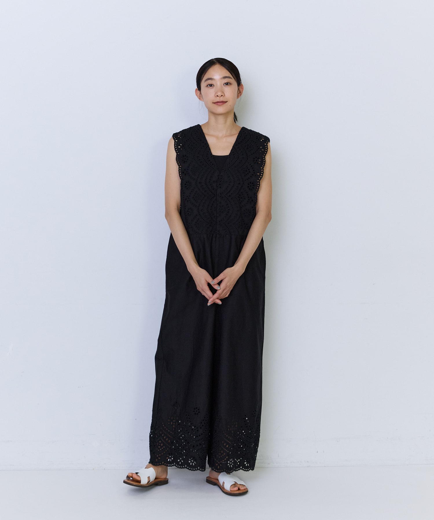 【ADIEU TRISTESSE】カットワーク刺繍サロペット 詳細画像 ブラック 1
