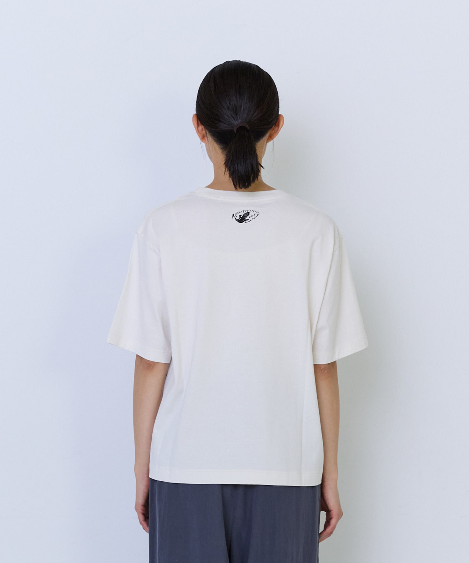 【ADIEU TRISTESSE】杉本さなえさん コラボTシャツ 詳細画像 グレー 6
