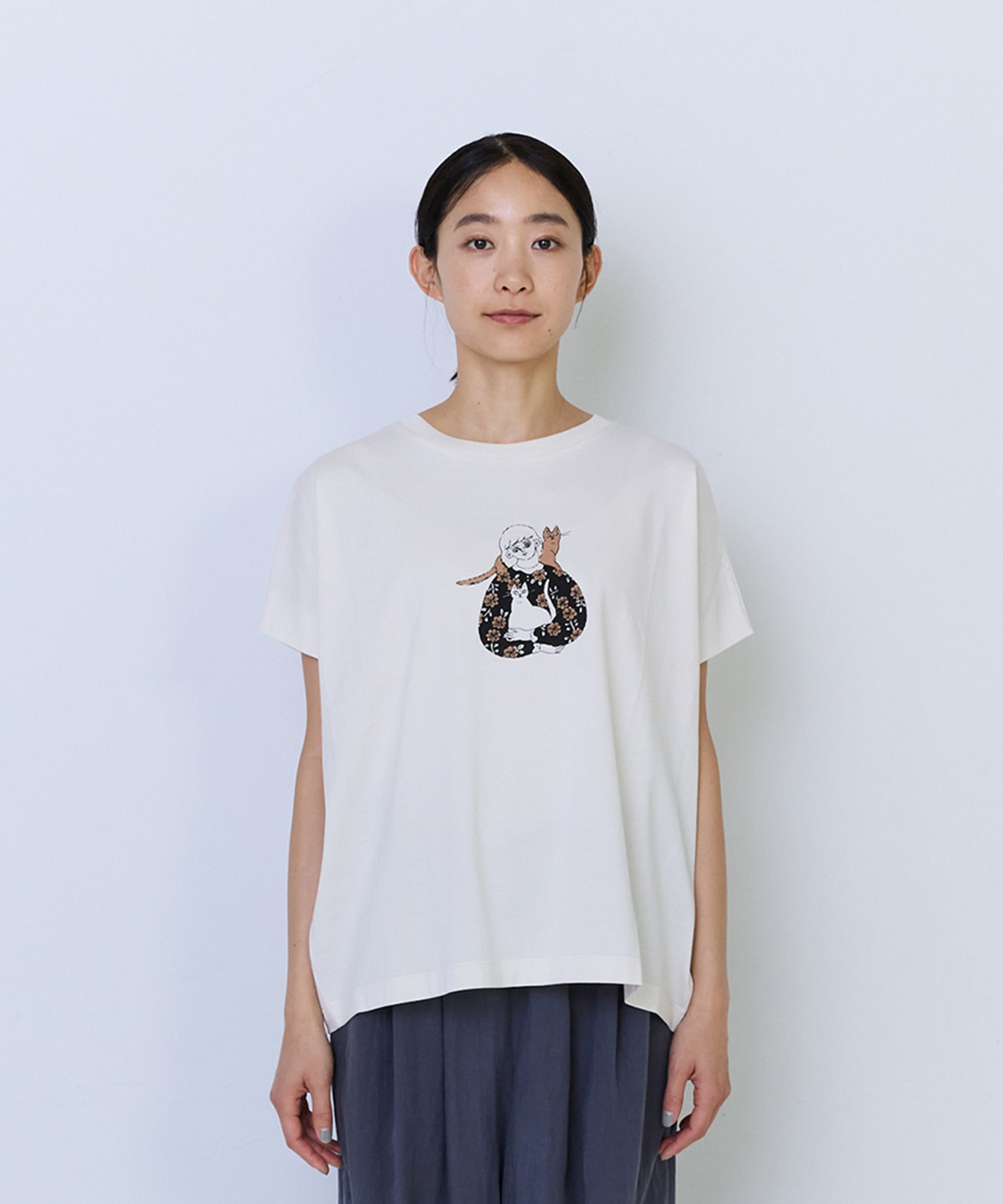 【ADIEU TRISTESSE】杉本さなえさん コラボフレンチスリーブTシャツ 詳細画像 グレー 4