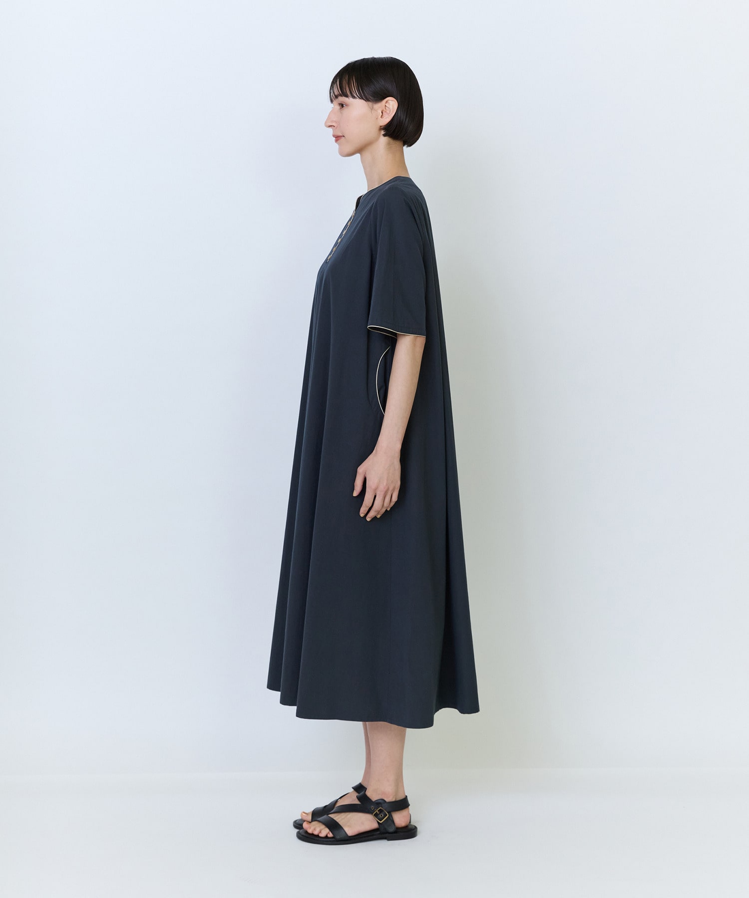 【LOISIR】コットンブロードAラインワンピース 詳細画像 チャコールグレー 11