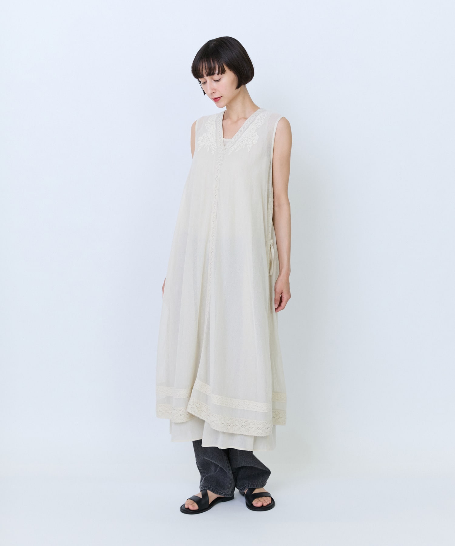 【LOISIR】【2WAY】インドコットンチュール刺繍ワンピース 詳細画像 ベージュ 2