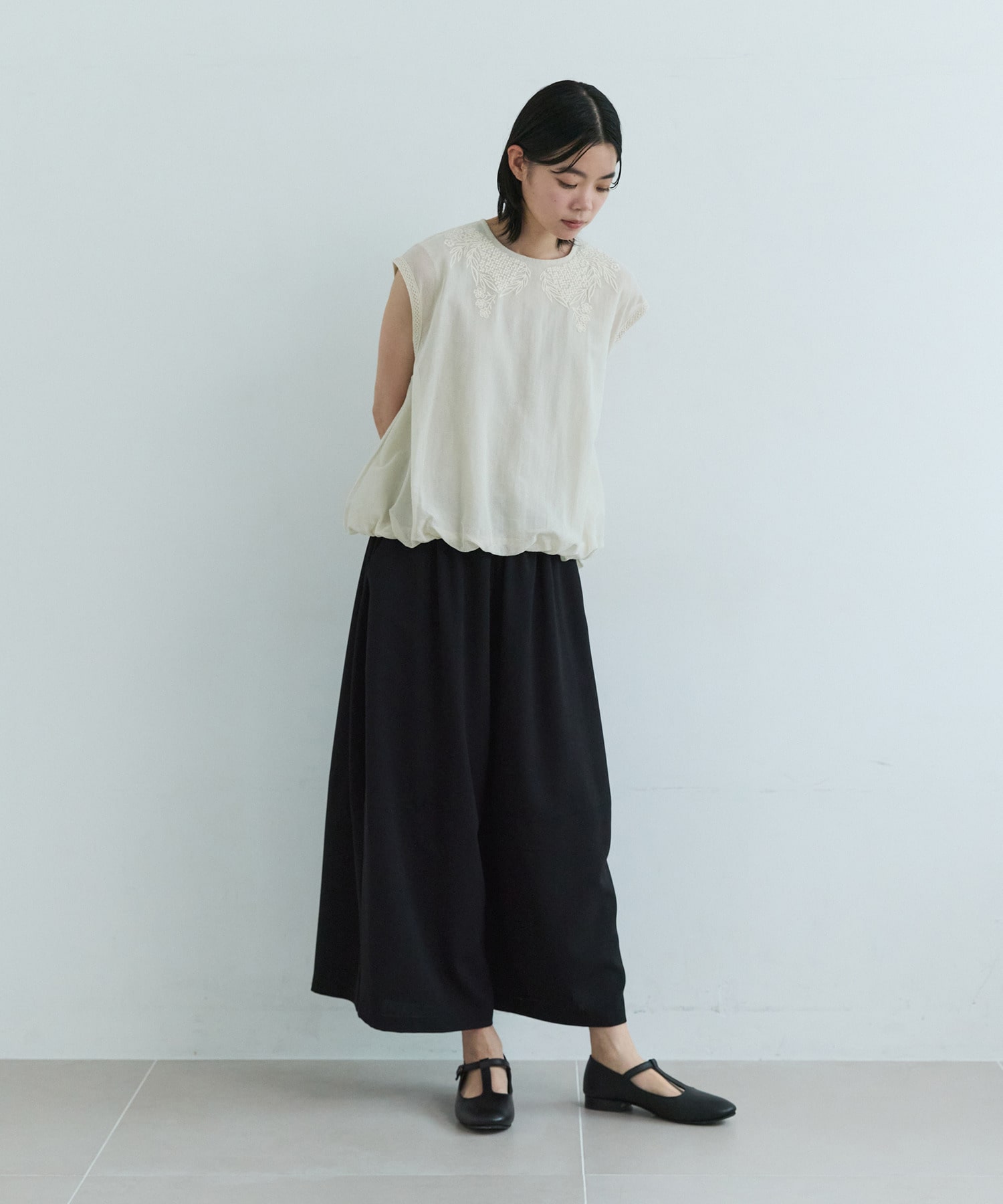 【LOISIR】インドコットンチュール刺繍バルーンブラウス 詳細画像 ベージュ 1