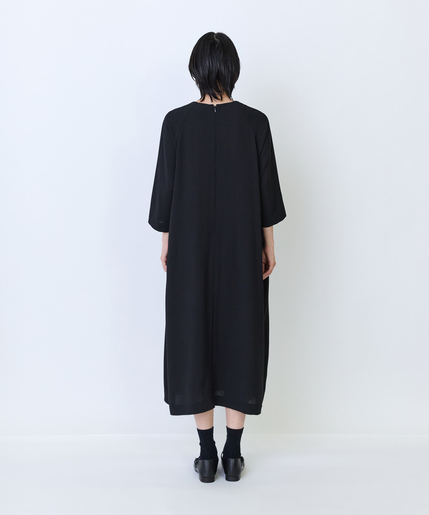 【LOISIR】エステルドライツイルベルテッドワンピース 詳細画像 ブラック 6