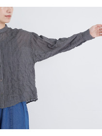 【congés payés】シャーリングバンドカラークロップドシャツ 詳細画像 ブラック系その他 25