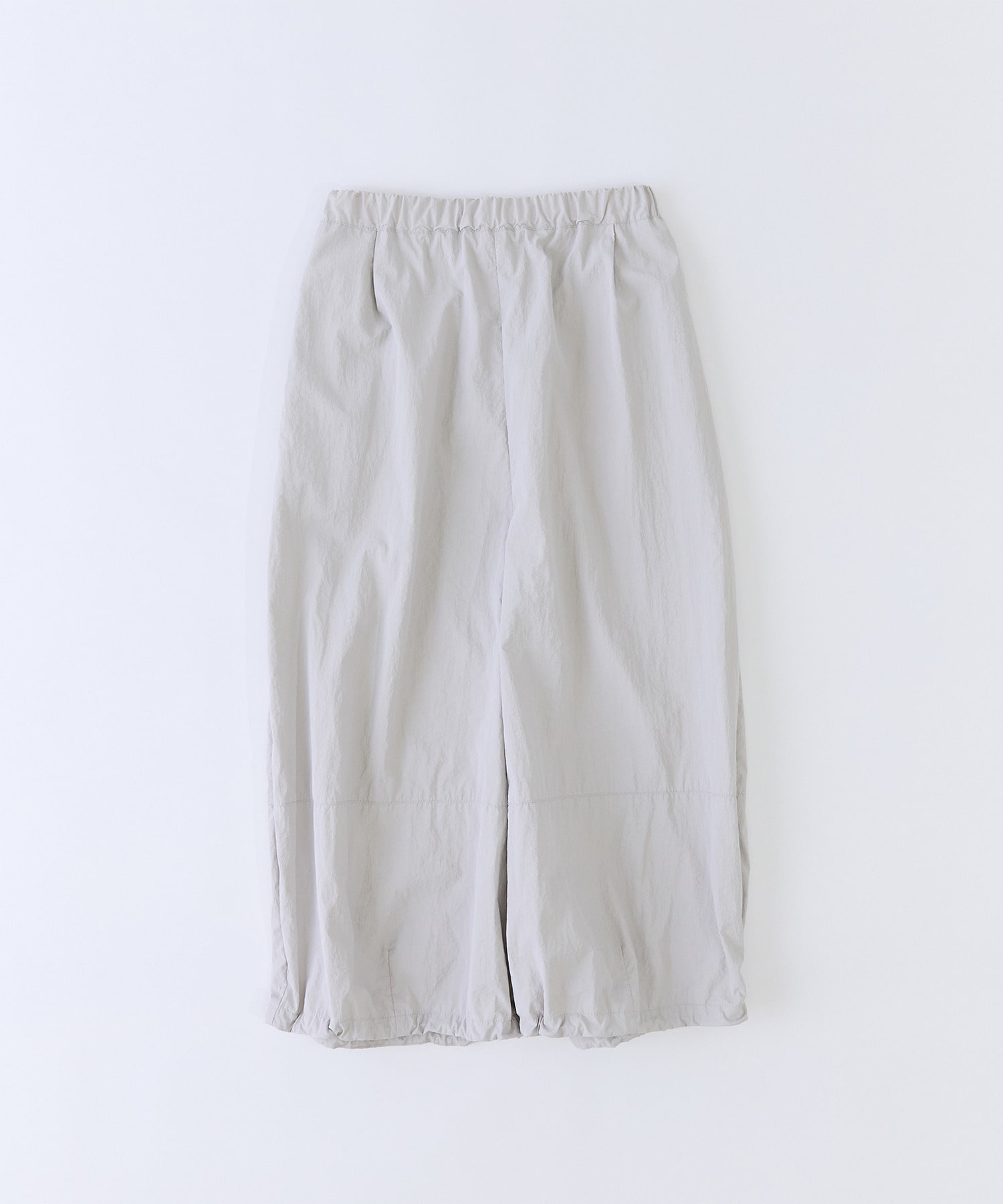 【congés payés】【FAVE】ナイロンワイドサルエルパンツ 詳細画像 グレイッシュベージュ 1