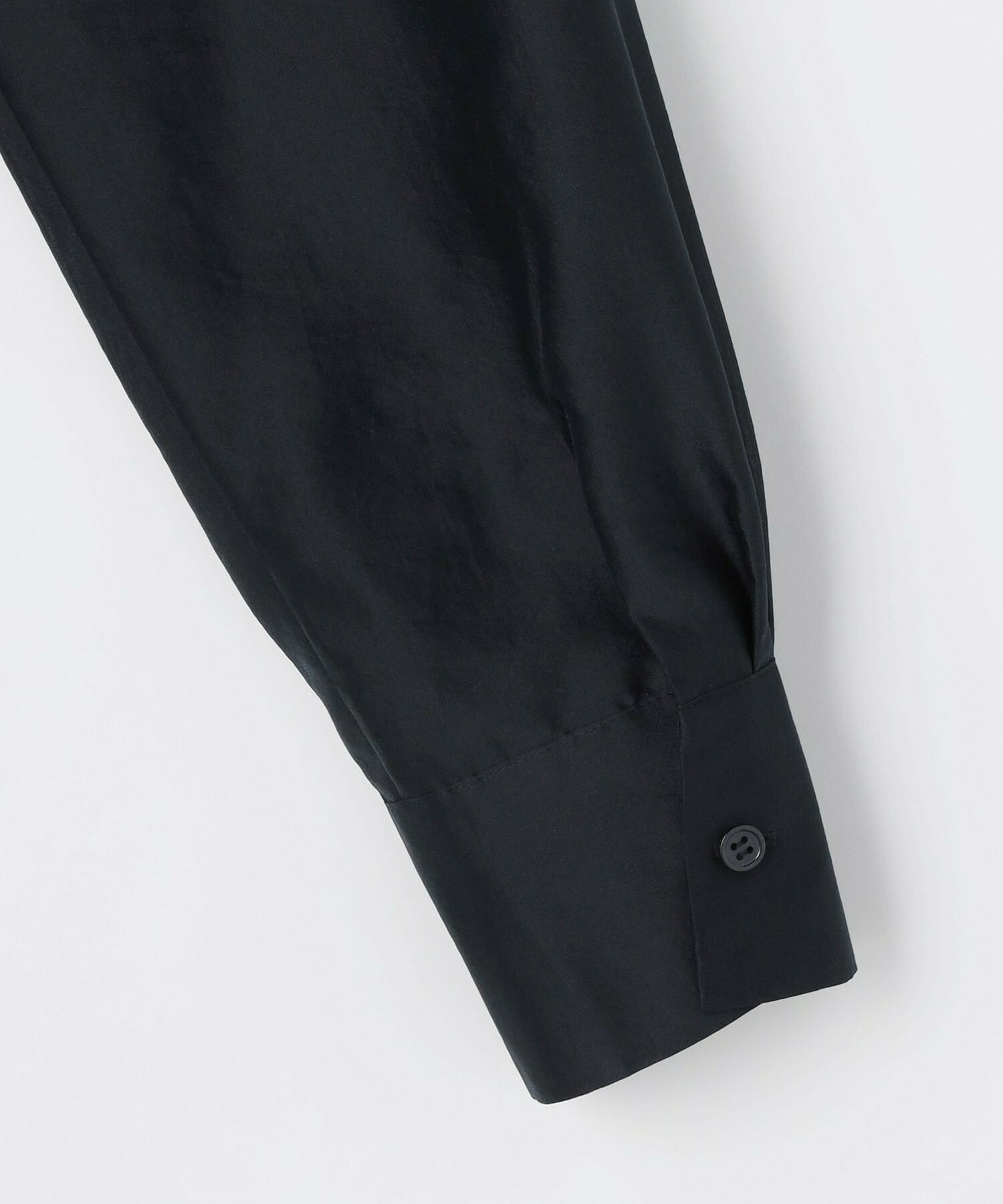 【MOGA】ブライトエアーポリラウンドネックブラウス 詳細画像 ネイビー 26