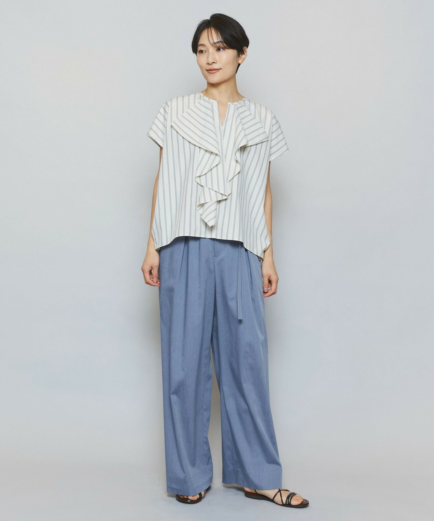 【MOGA】ミディアムストライプカスケードフリルブラウス 詳細画像 オフホワイト 1