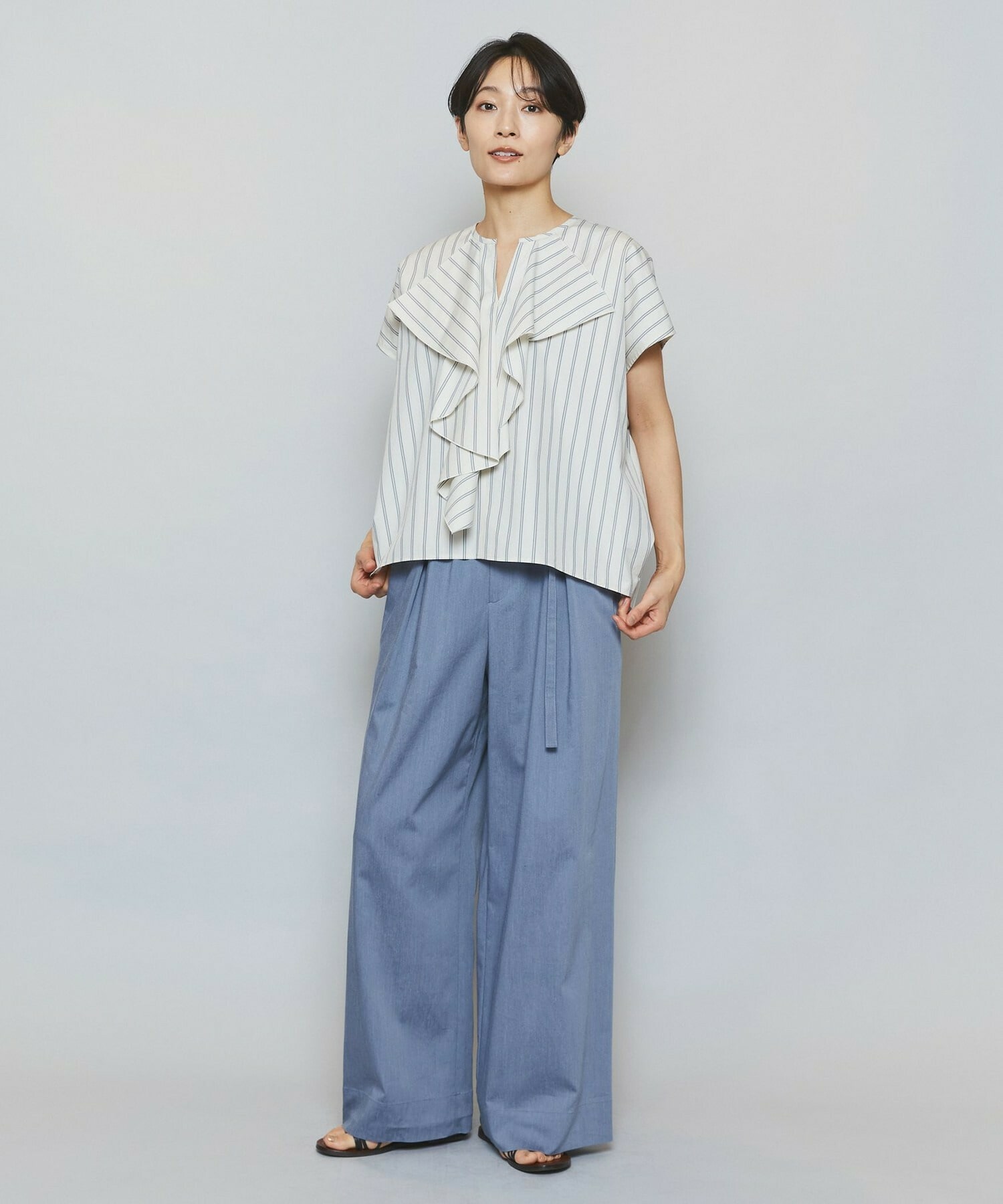 【MOGA】ミディアムストライプカスケードフリルブラウス 詳細画像 オフホワイト 2