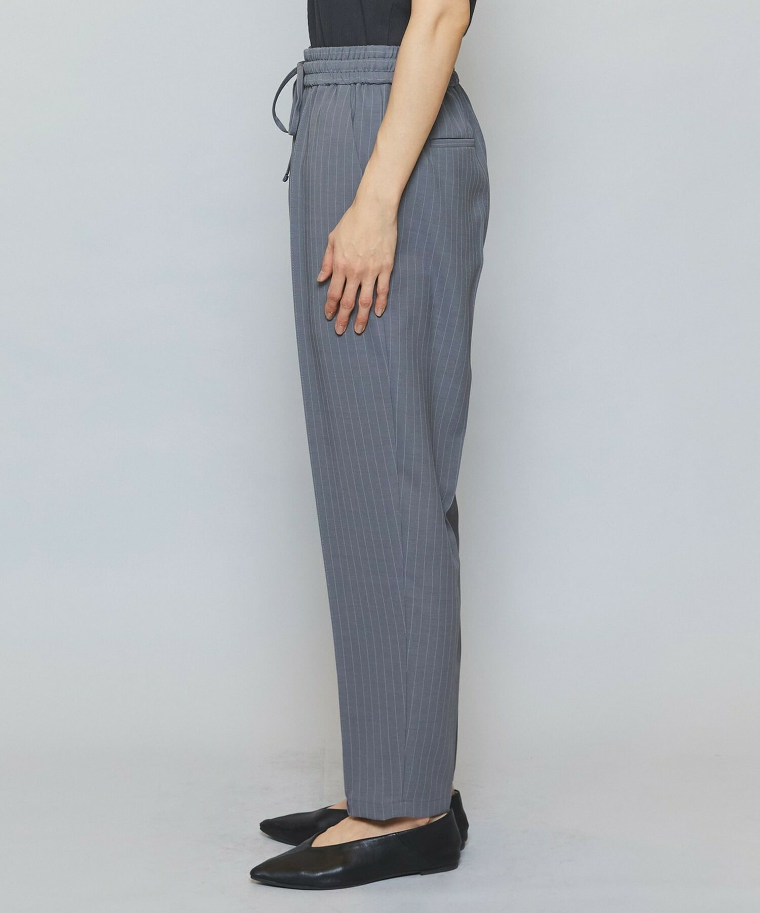 【MOGA】ソフトツイルストライプセンタープレステーパードパンツ 詳細画像 グレー系その他 18