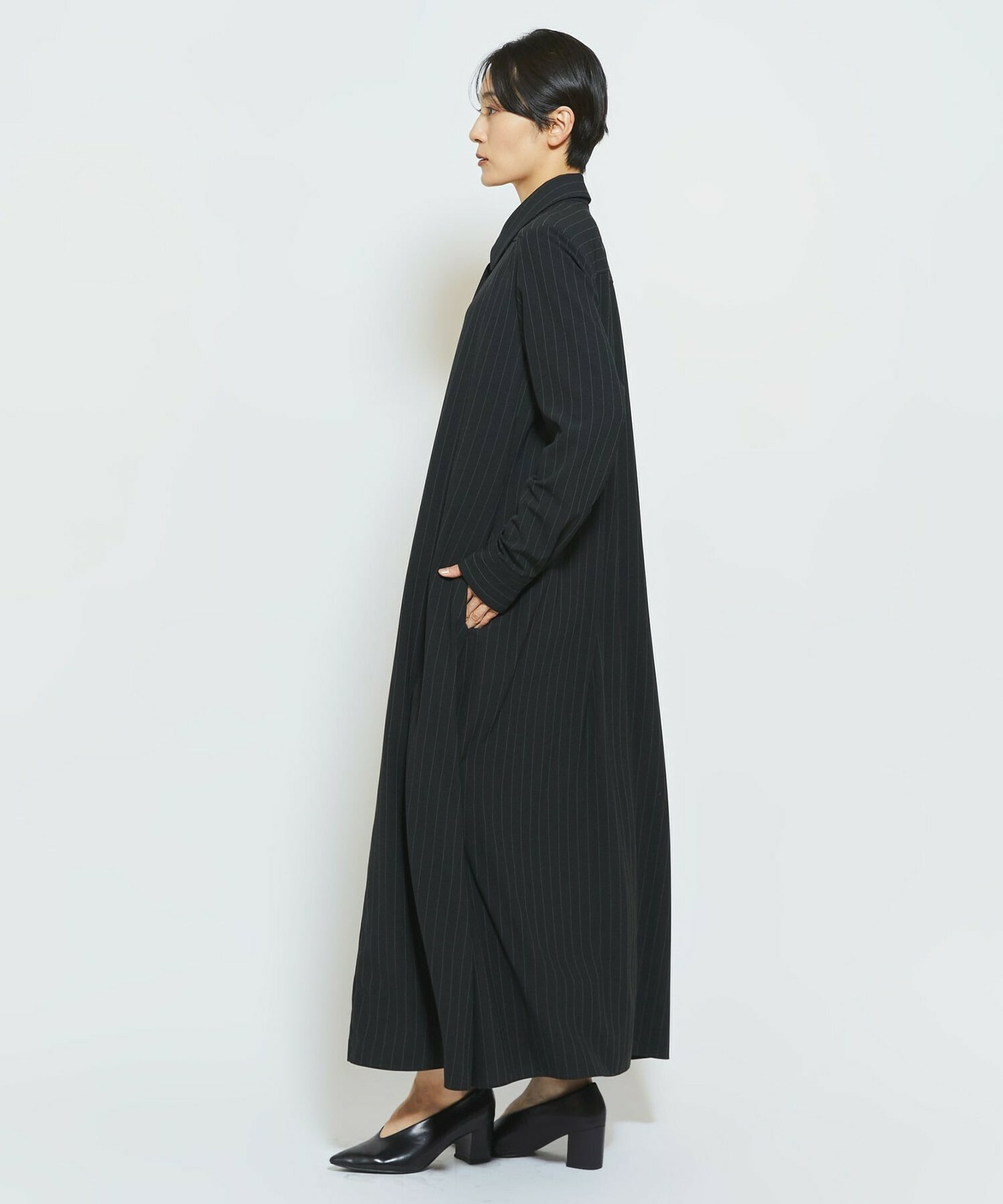 【MOGA Collection】MOGA Collection ストライプアシンメトリープリーツワンピース 詳細画像 ブラック 4