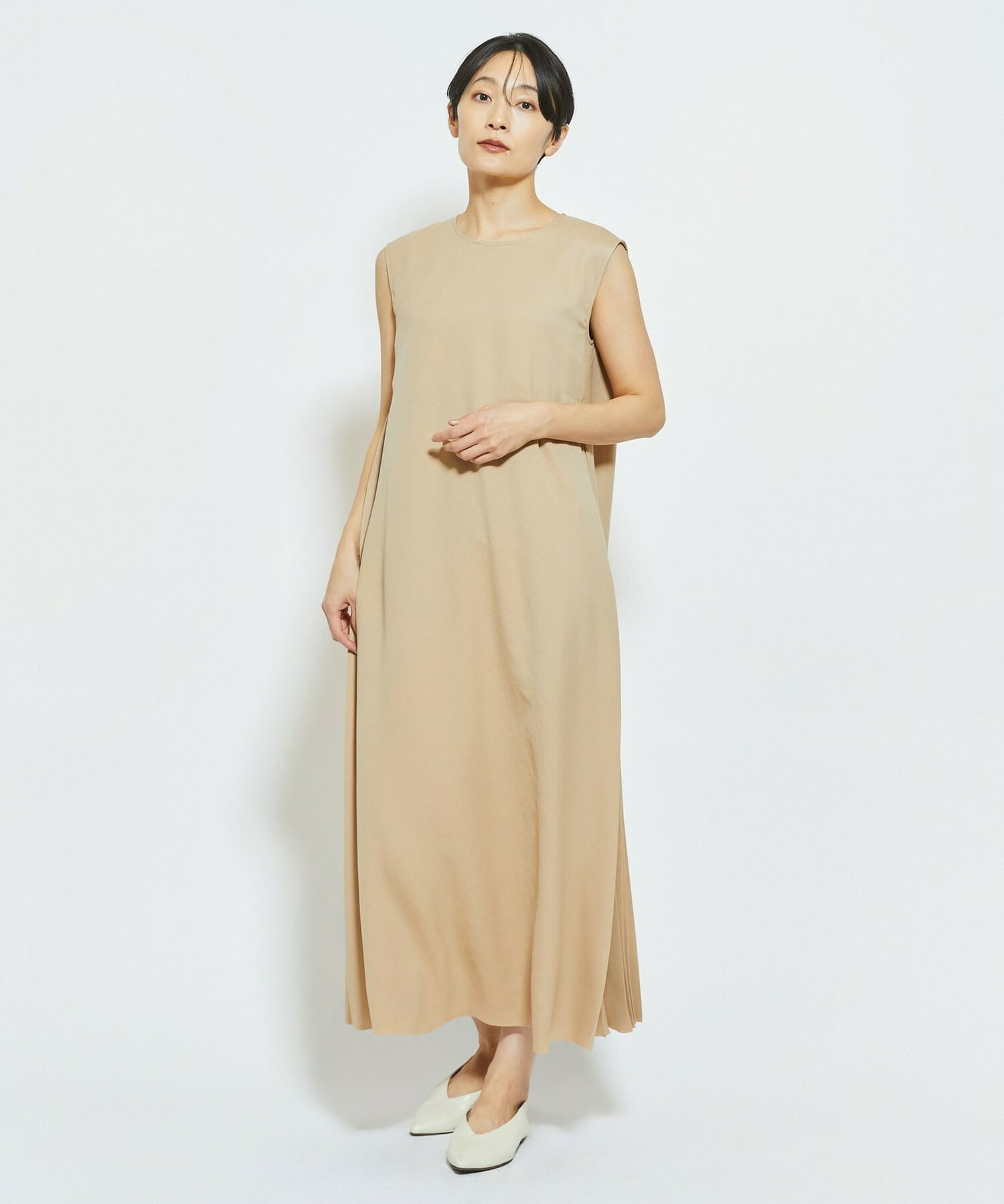 【MOGA Collection】MOGA Collection ウーリープリーツストレートワンピース 詳細画像 ブラック 16