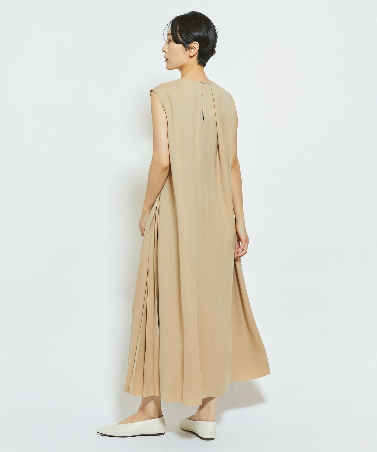 【MOGA Collection】MOGA Collection ウーリープリーツストレートワンピース 詳細画像 ブラック 18