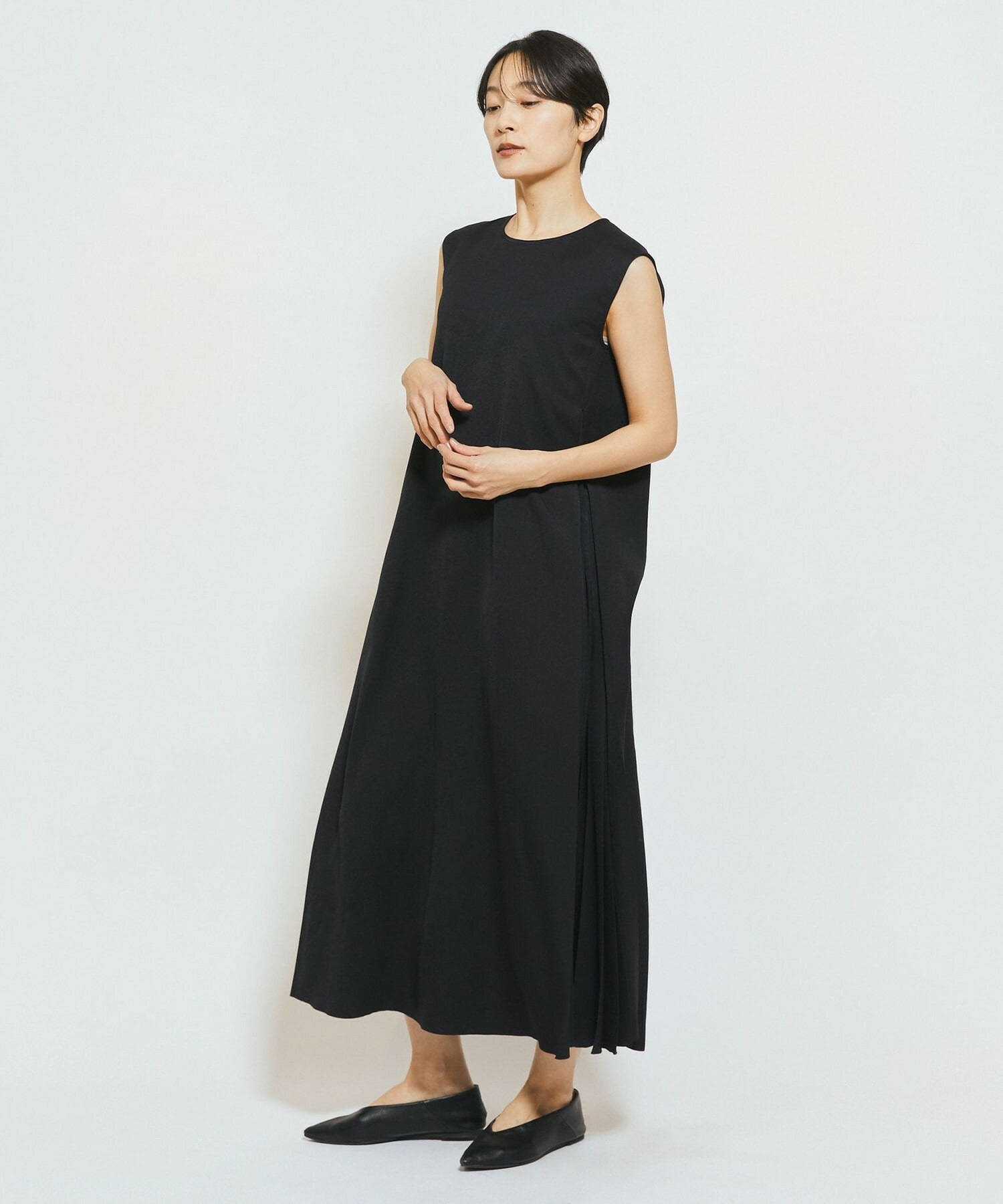 【MOGA Collection】MOGA Collection ウーリープリーツストレートワンピース 詳細画像 ブラック 2