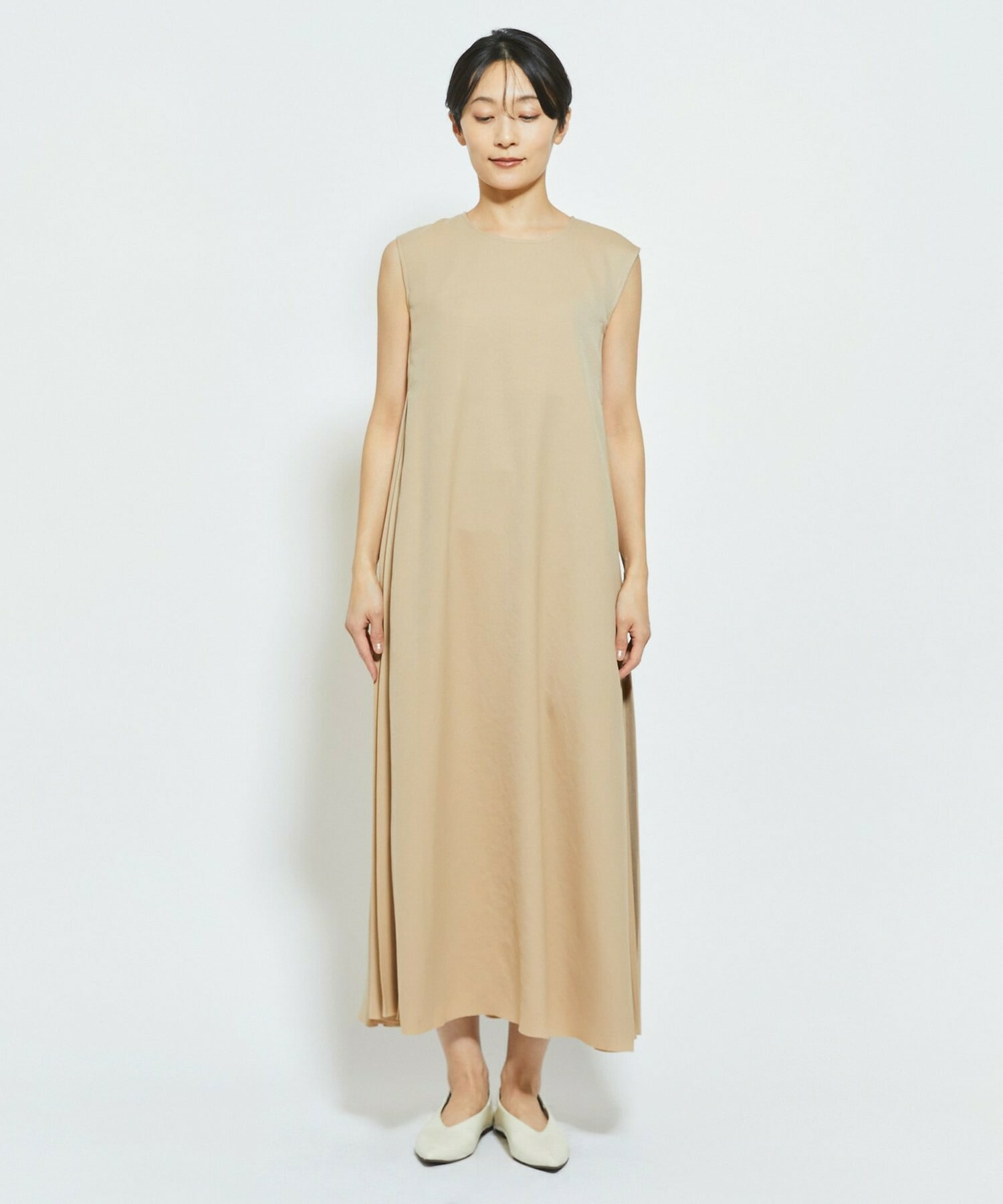 【MOGA Collection】MOGA Collection ウーリープリーツストレートワンピース 詳細画像 ブラック 20