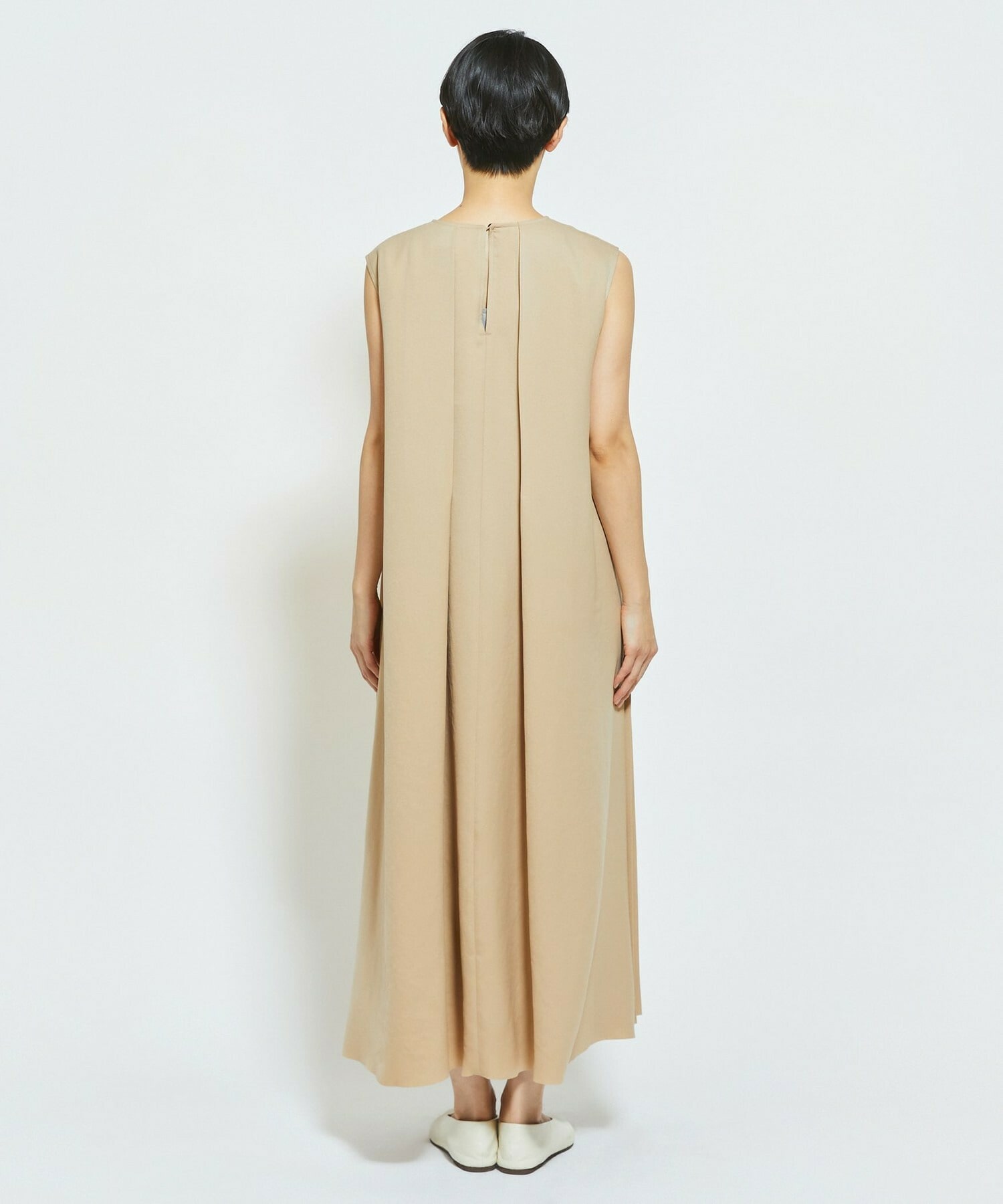 【MOGA Collection】MOGA Collection ウーリープリーツストレートワンピース 詳細画像 ブラック 23