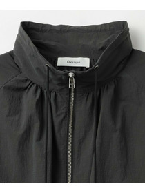 【feerique】feerique 綿ナイロンクロスマウンテンパーカー 詳細画像 チャコールグレー 24