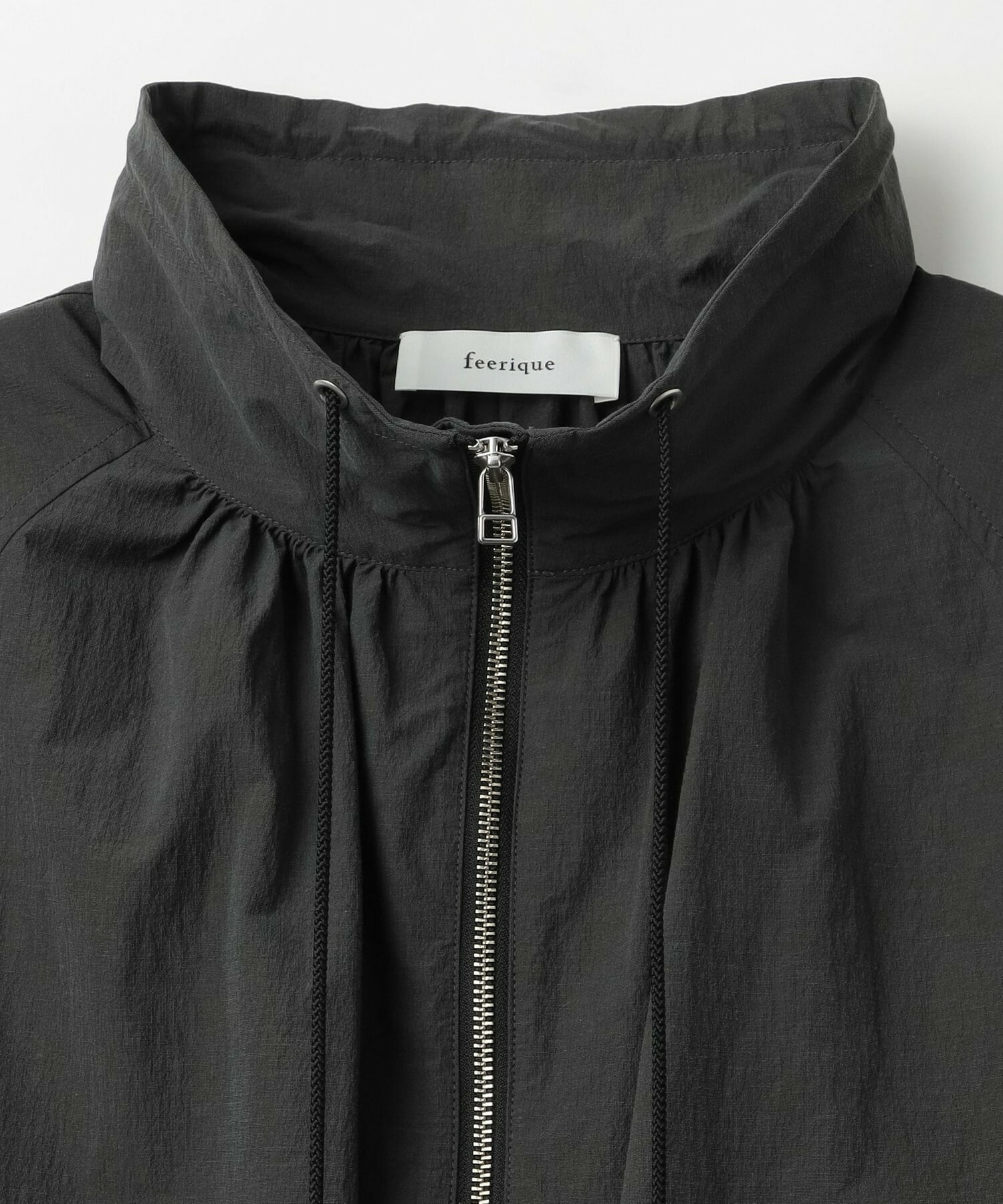 【feerique】feerique 綿ナイロンクロスマウンテンパーカー 詳細画像 チャコールグレー 24