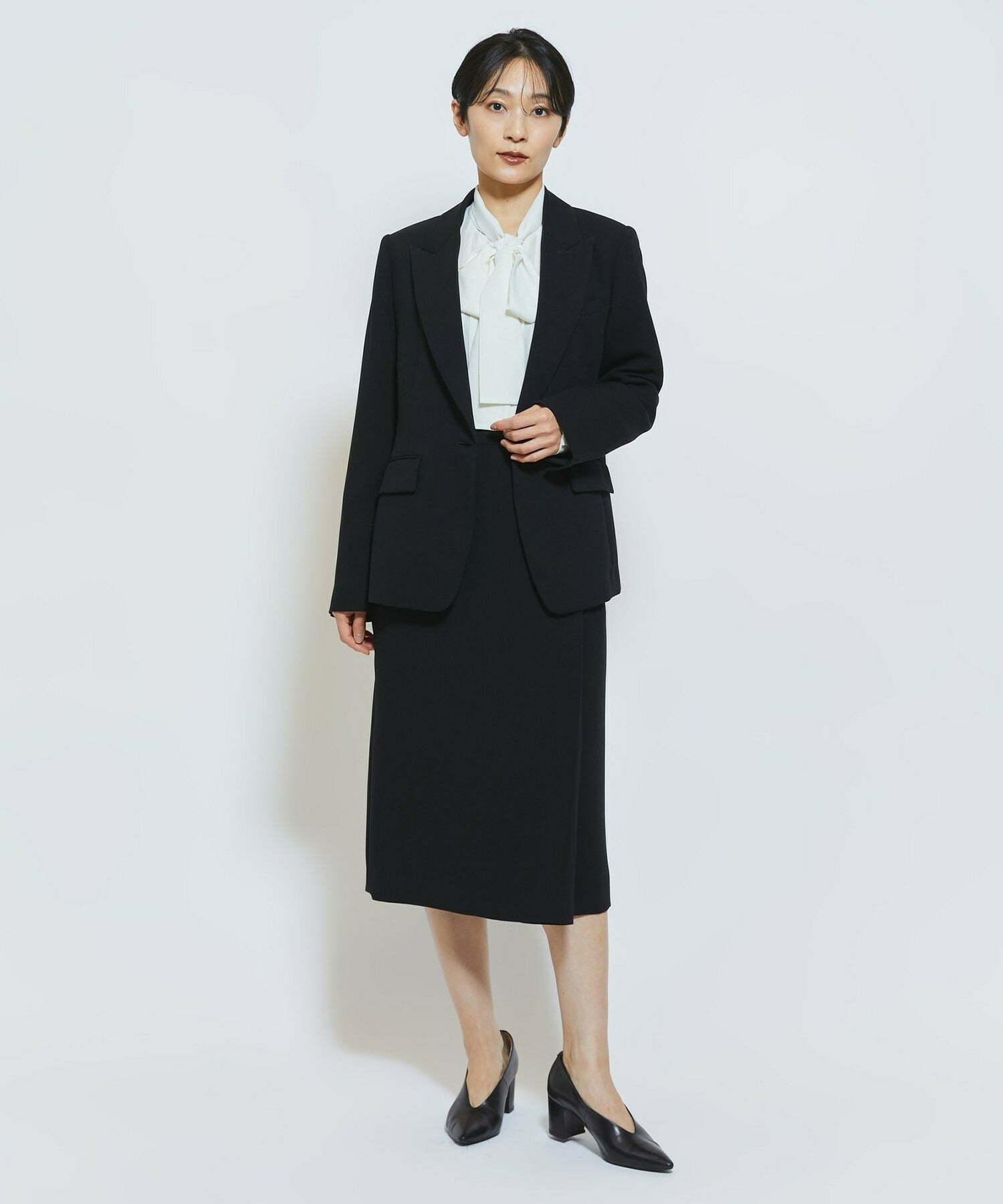 【wb】wb ライトツイルボウタイブラウス 詳細画像 モカ 13