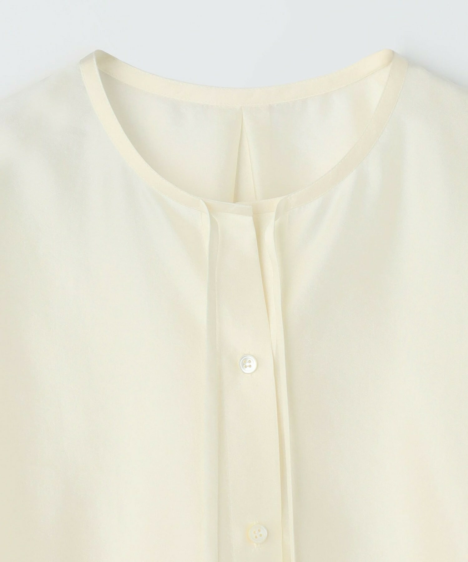 【MOGA】【Lサイズ】ブライトエアーポリラウンドネックブラウス 詳細画像 オフホワイト 25