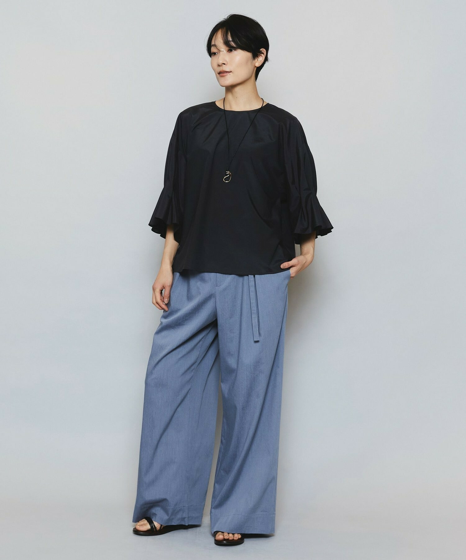 【MOGA】【Lサイズ】ブライトビンテージラウンドカラーブラウス 詳細画像 ブラック 2