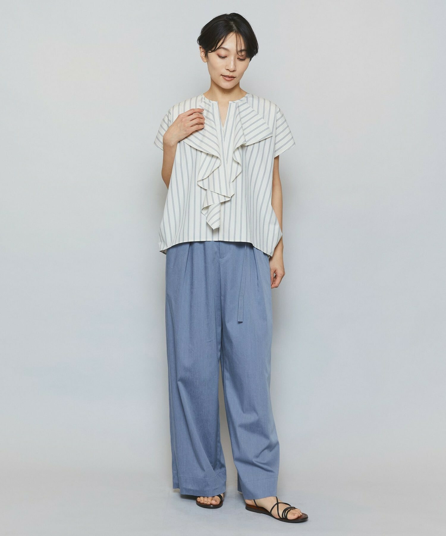 【MOGA】【Lサイズ】ミディアムストライプカスケードフリルブラウス 詳細画像 オフホワイト 3