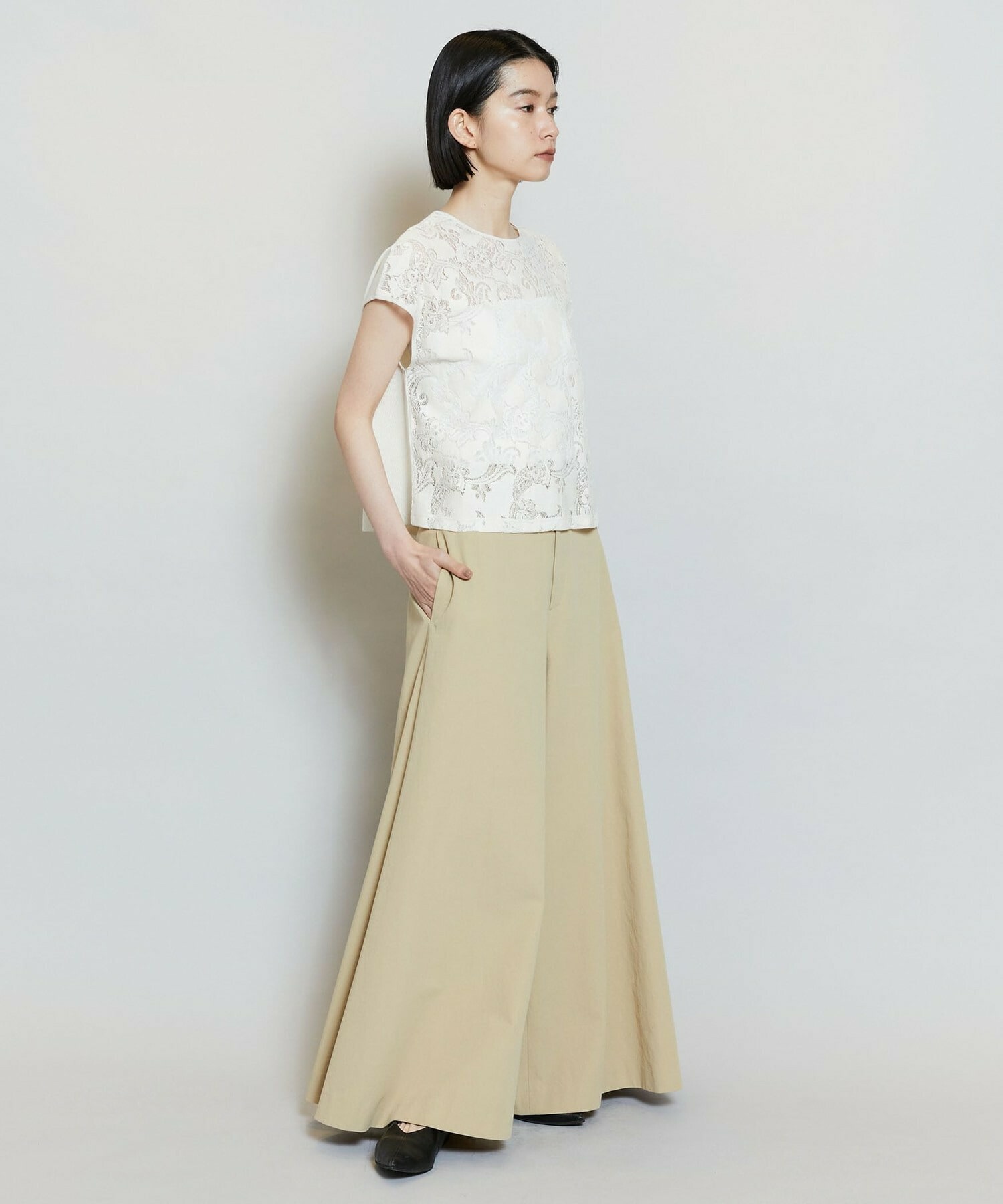 【MOGA】【Lサイズ】ラッセルレーストップス 詳細画像 アイボリー 18