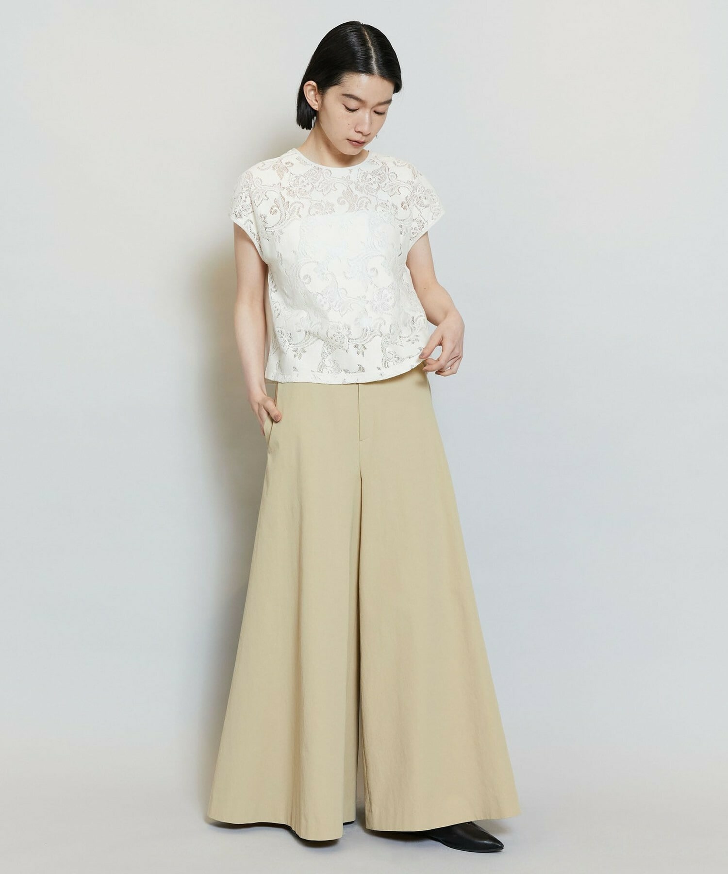 【MOGA】【Lサイズ】ラッセルレーストップス 詳細画像 アイボリー 19