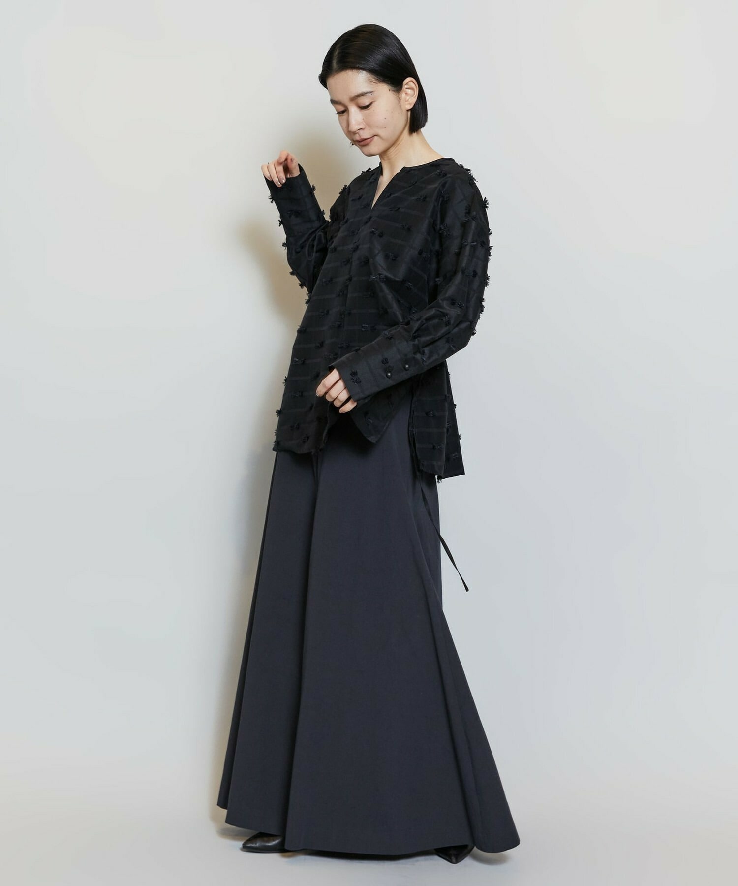 【MOGA】【Lサイズ】リボンテープジャガードブラウス 詳細画像 ホワイト 1