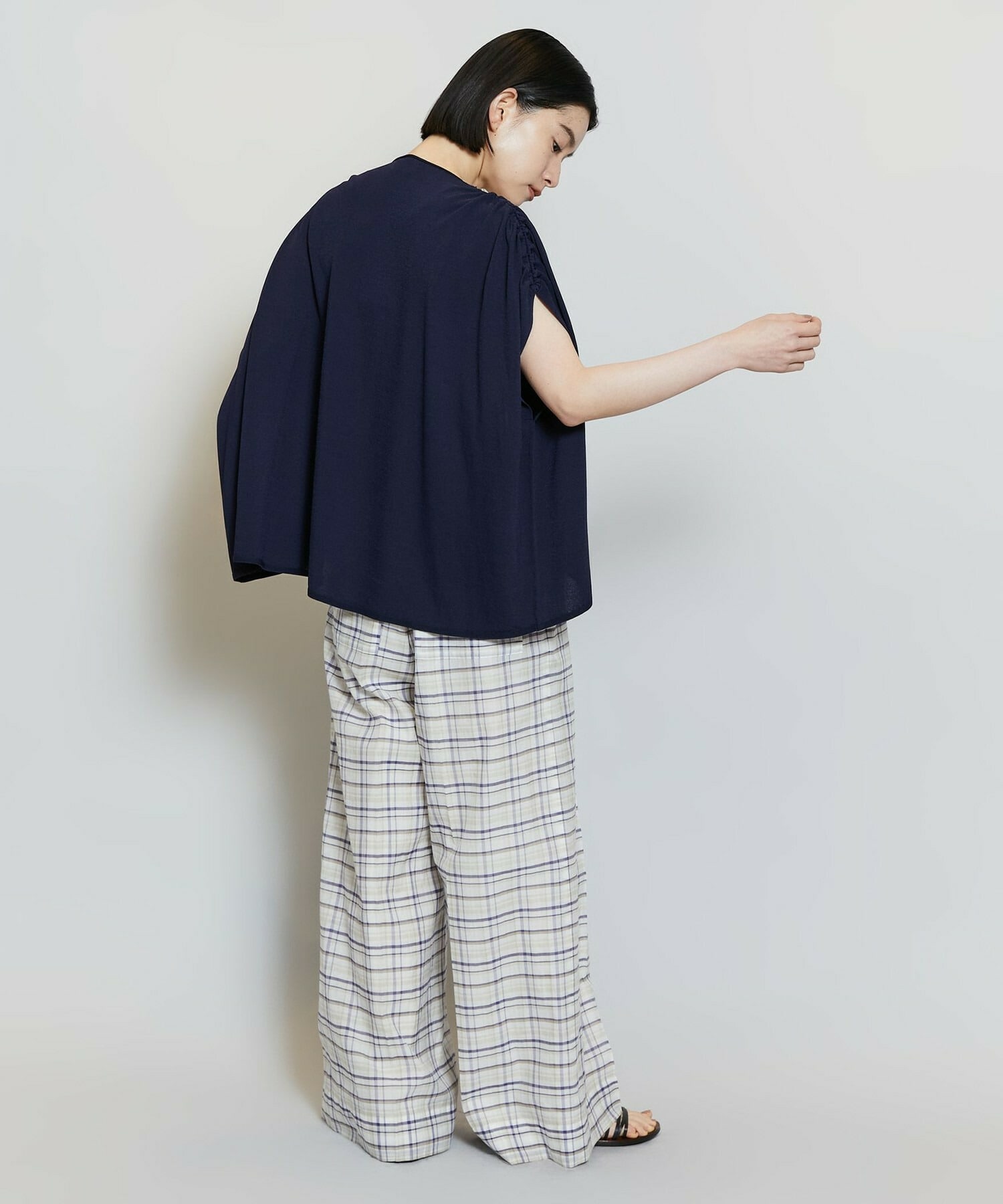 【MOGA】【Lサイズ】レーヨンナイロンクレープギャザーニットトップス 詳細画像 ネイビー 13