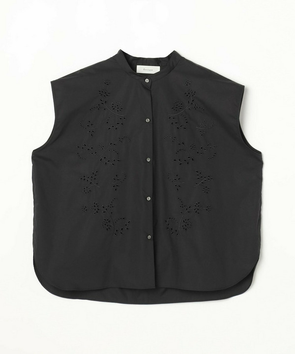 【feerique】【Lサイズ】feerique カットワークレースフレンチスリーブブラウス