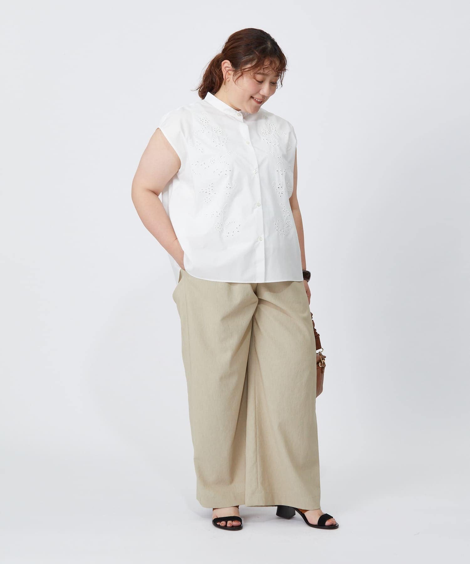 【feerique】【大きいサイズ】feerique カットワークレースフレンチスリーブブラウス 詳細画像 ブラック 19