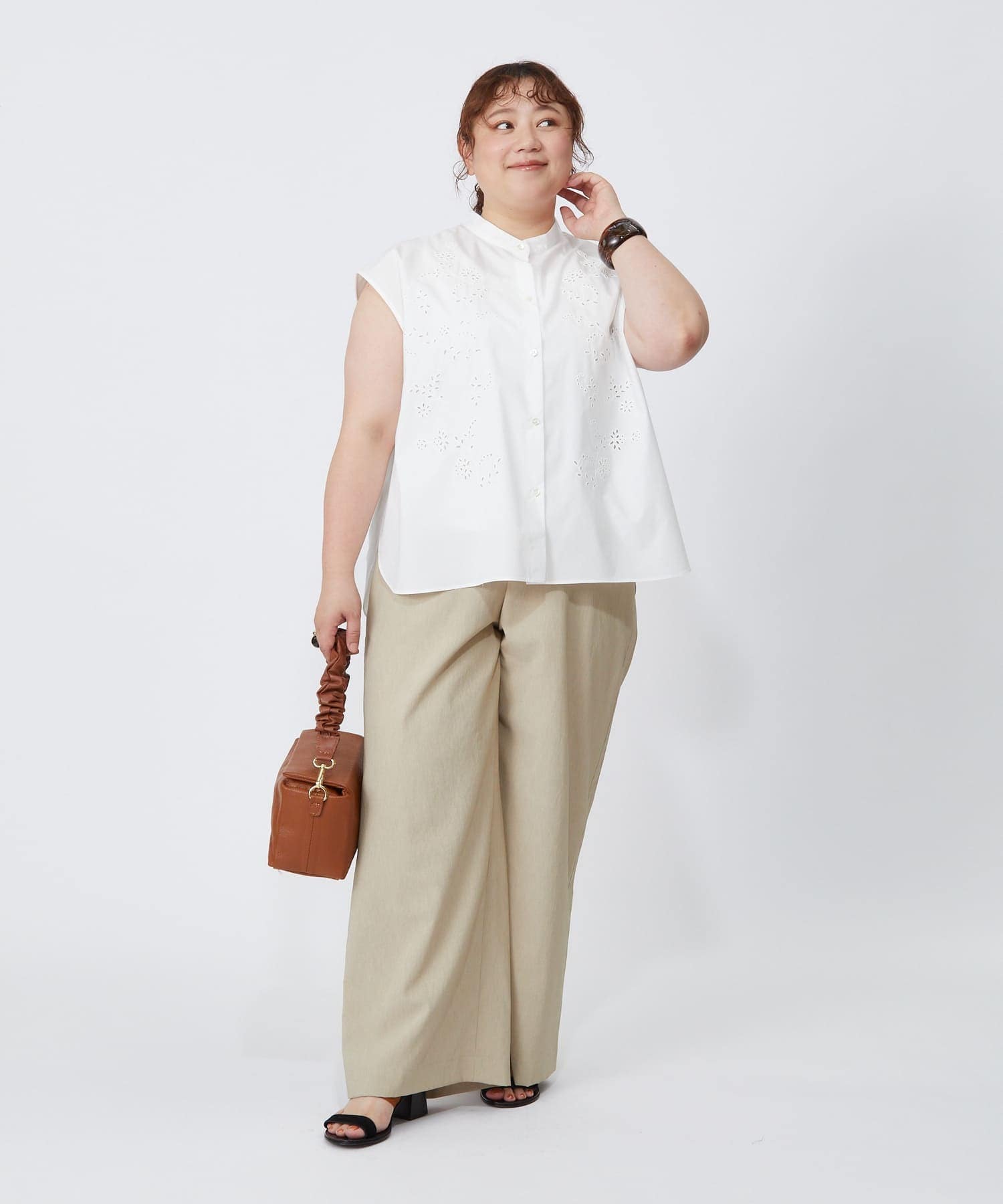 【feerique】【大きいサイズ】feerique カットワークレースフレンチスリーブブラウス 詳細画像 ブラック 7