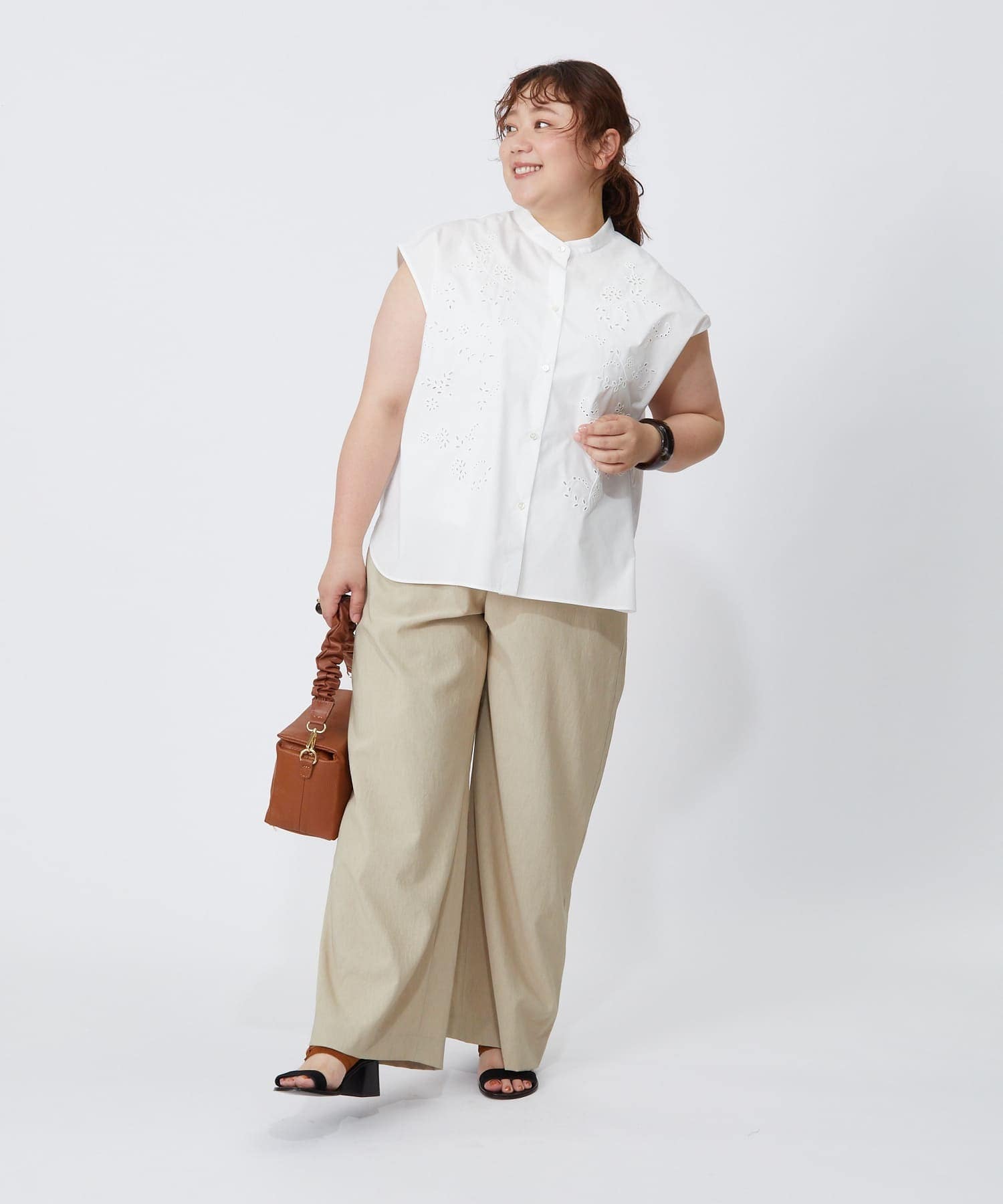 【feerique】【大きいサイズ】feerique カットワークレースフレンチスリーブブラウス 詳細画像 ブラック 8