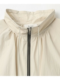 【feerique】【Lサイズ】feerique 綿ナイロンクロスマウンテンパーカー 詳細画像 ベージュ 24