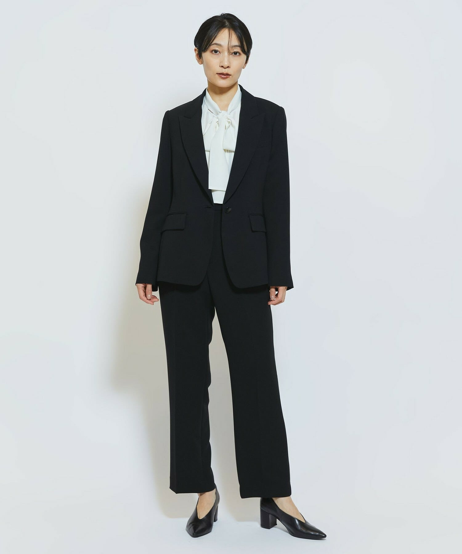 【wb】【Lサイズ】wb ライトツイルボウタイブラウス 詳細画像 オフホワイト 4