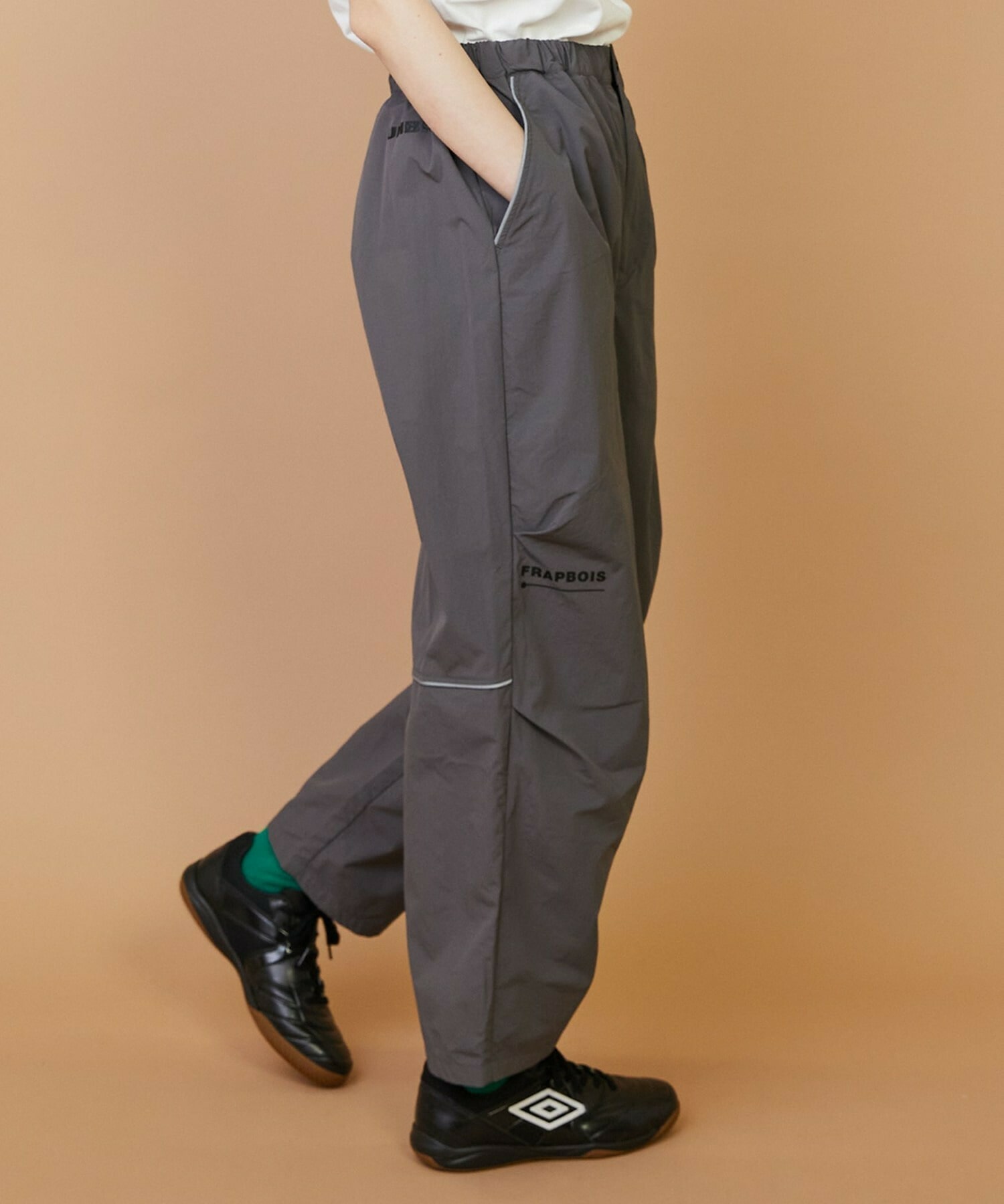 【FRAPBOIS】UMBRO TRACK-PANTS 詳細画像 ブラック 4