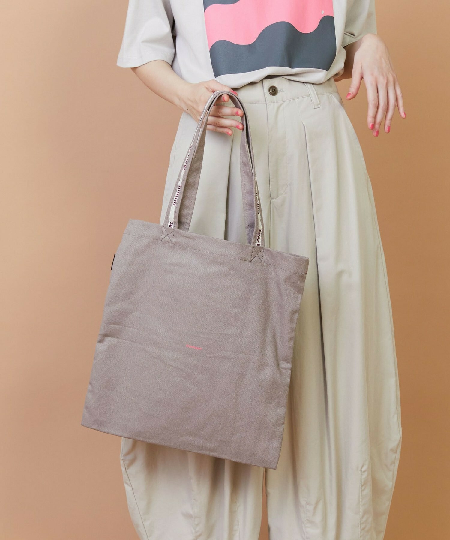 【FRAPBOIS】リバーロゴトート 詳細画像 グレイッシュベージュ 1