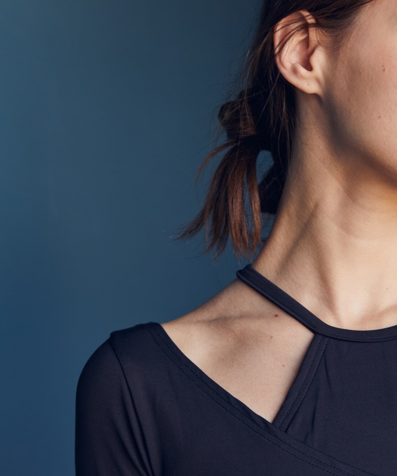 【Julier】エコシーベア天ロングスリーブプルオーバー/パット付き・エコ・UVカット・吸汗速乾・ホットヨガ対応・ラッシュガード  詳細画像 ブラック 5