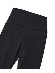 【Julier】YOGA FITフレアレギンス/UVカット・吸汗速乾・ホットヨガ対応・水着・水陸両用 詳細画像 ブラック 12