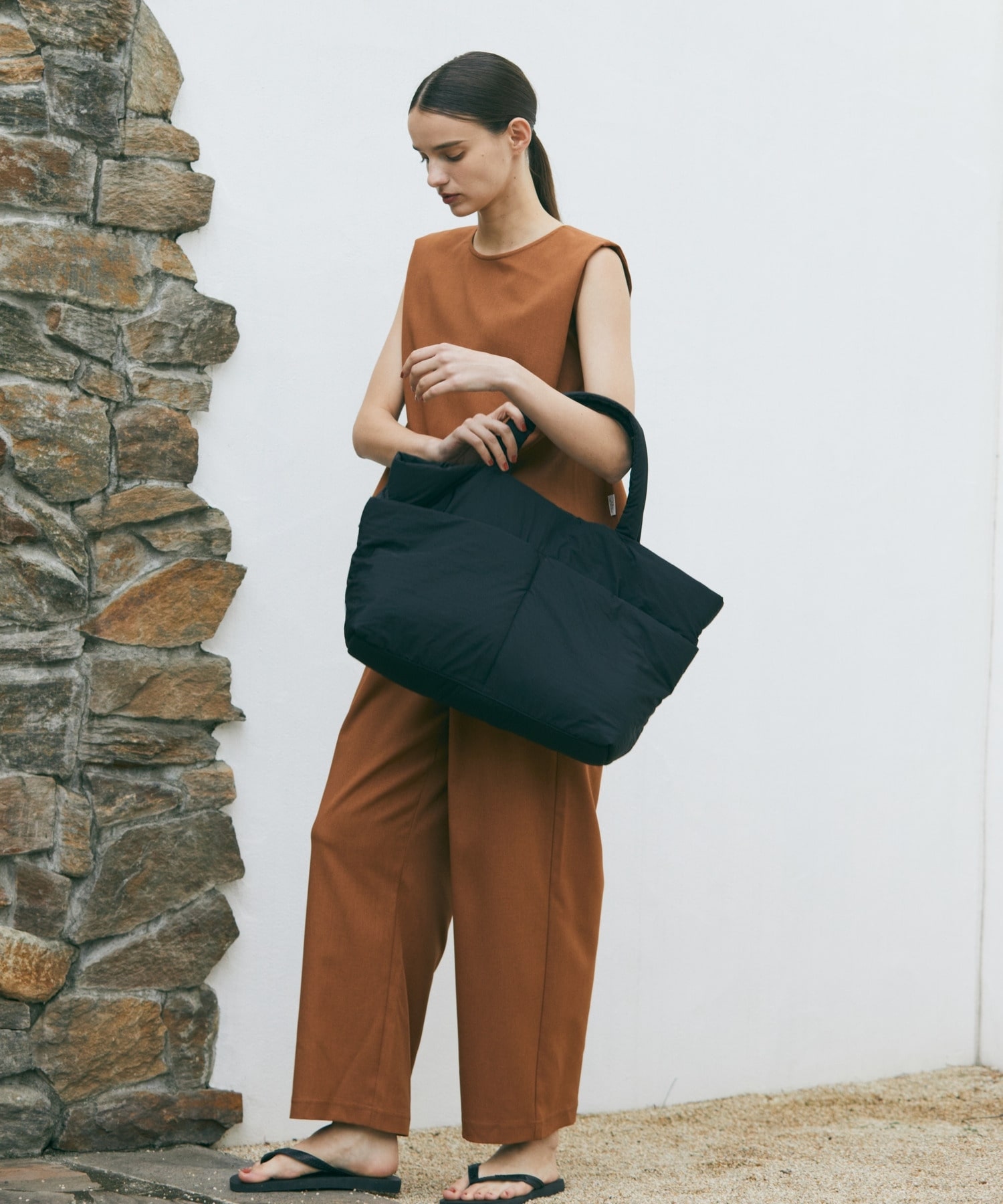 【Julier】ジェントルツイルギャザーパンツ/UVカット・吸水速乾・接触冷感 詳細画像 ネイビー 4