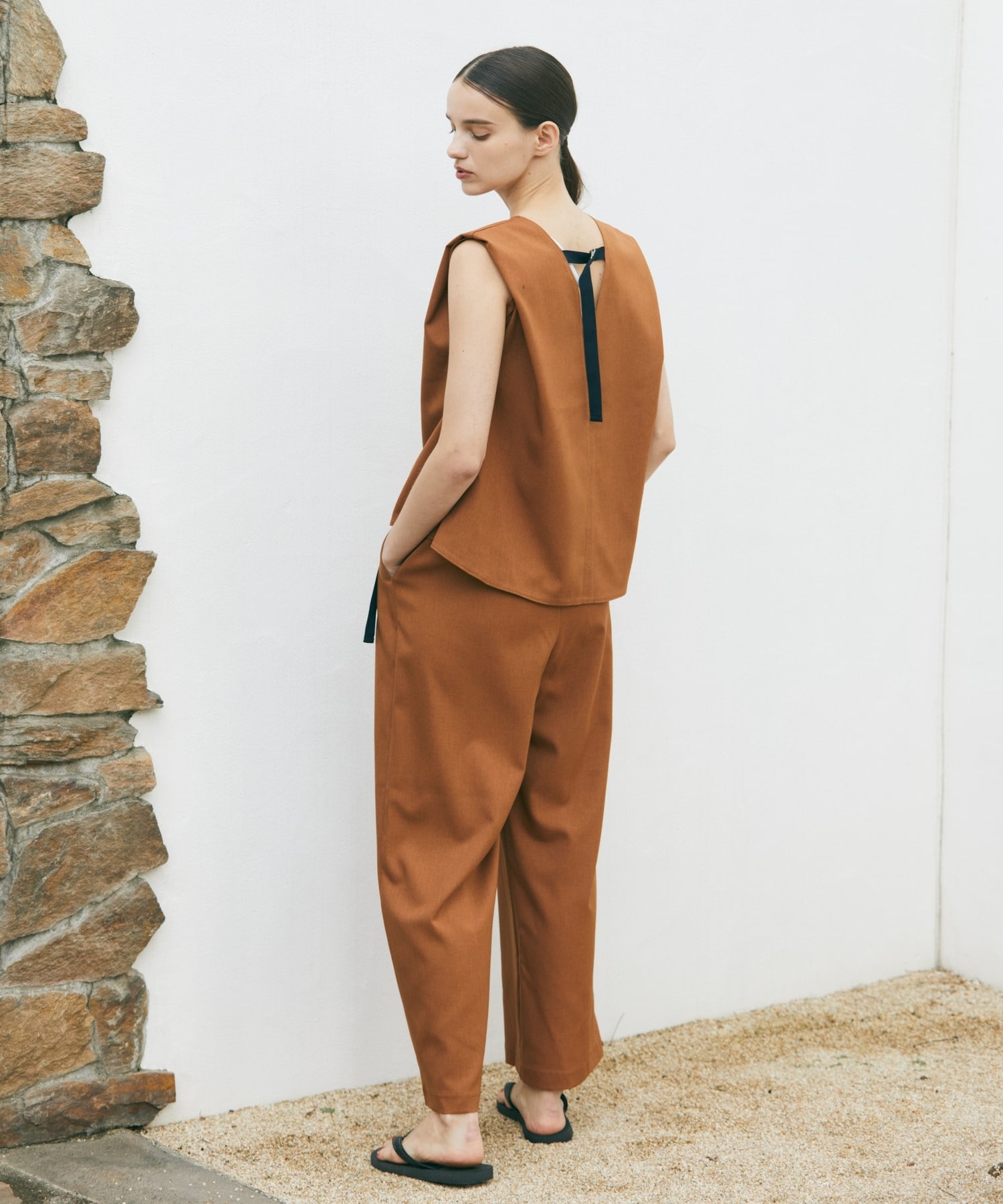 【Julier】ジェントルツイルギャザーパンツ/UVカット・吸水速乾・接触冷感 詳細画像 ネイビー 5