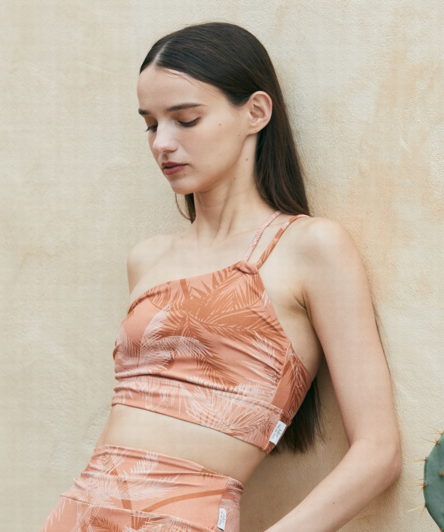 【Julier】palm treeアシンメトリーブラトップ/パット付き・UVカット・吸汗速乾・ホットヨガ対応・水着・水陸両用 詳細画像 オレンジ 11