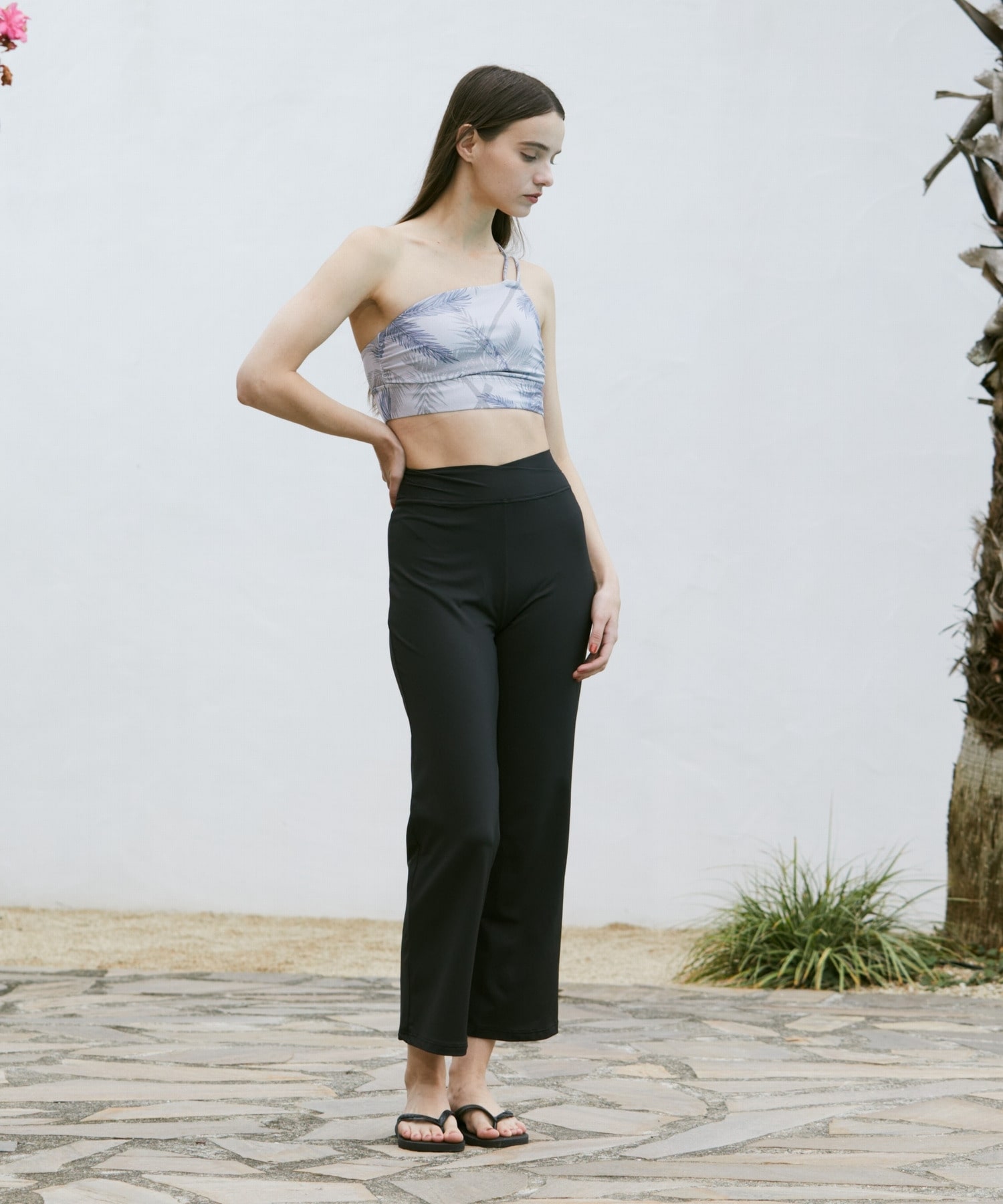 【Julier】palm treeアシンメトリーブラトップ/パット付き・UVカット・吸汗速乾・ホットヨガ対応・水着・水陸両用 詳細画像 オレンジ 4