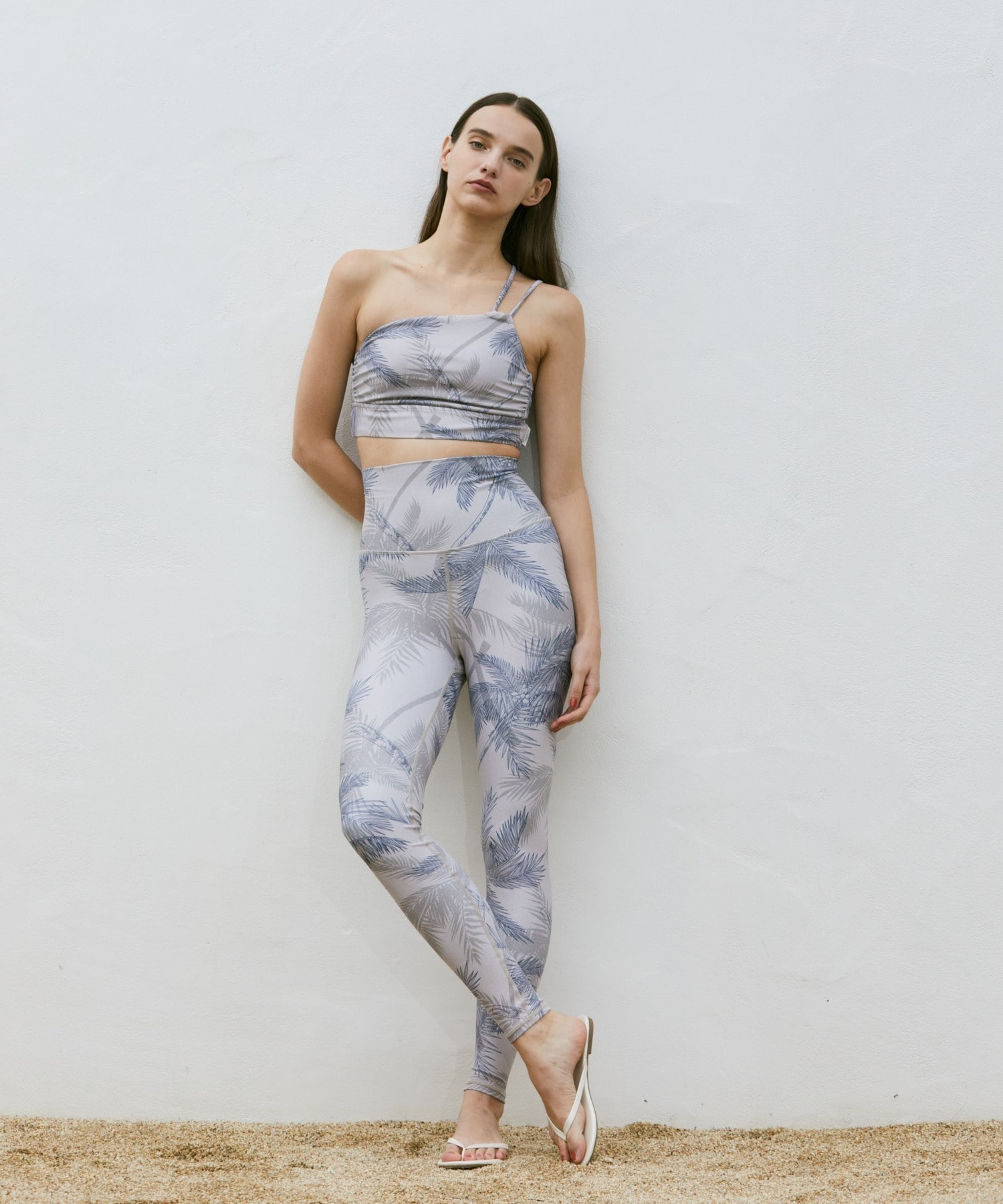 【Julier】palm treeアシンメトリーブラトップ/パット付き・UVカット・吸汗速乾・ホットヨガ対応・水着・水陸両用 詳細画像 オレンジ 5