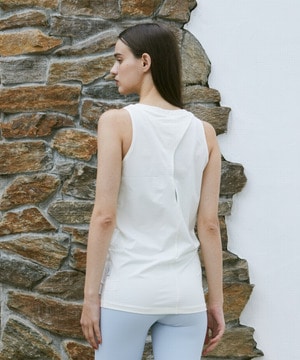 【Julier】ムーブプライムタンクトップ/UVカット・吸水速乾 詳細画像 ホワイト 1